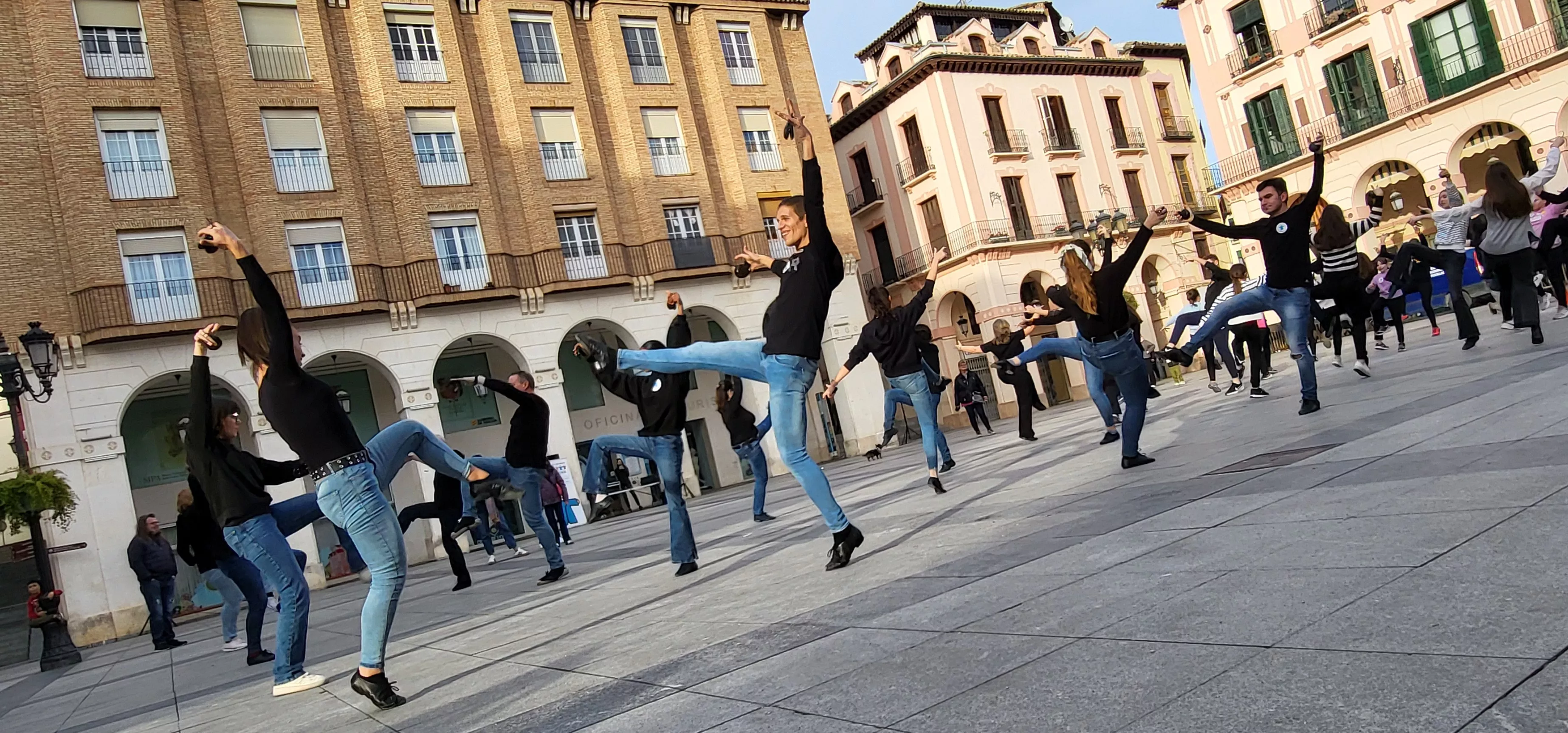 Flashmob jotero de Aspanoa en Huesca. Foto Mercedes Manterola