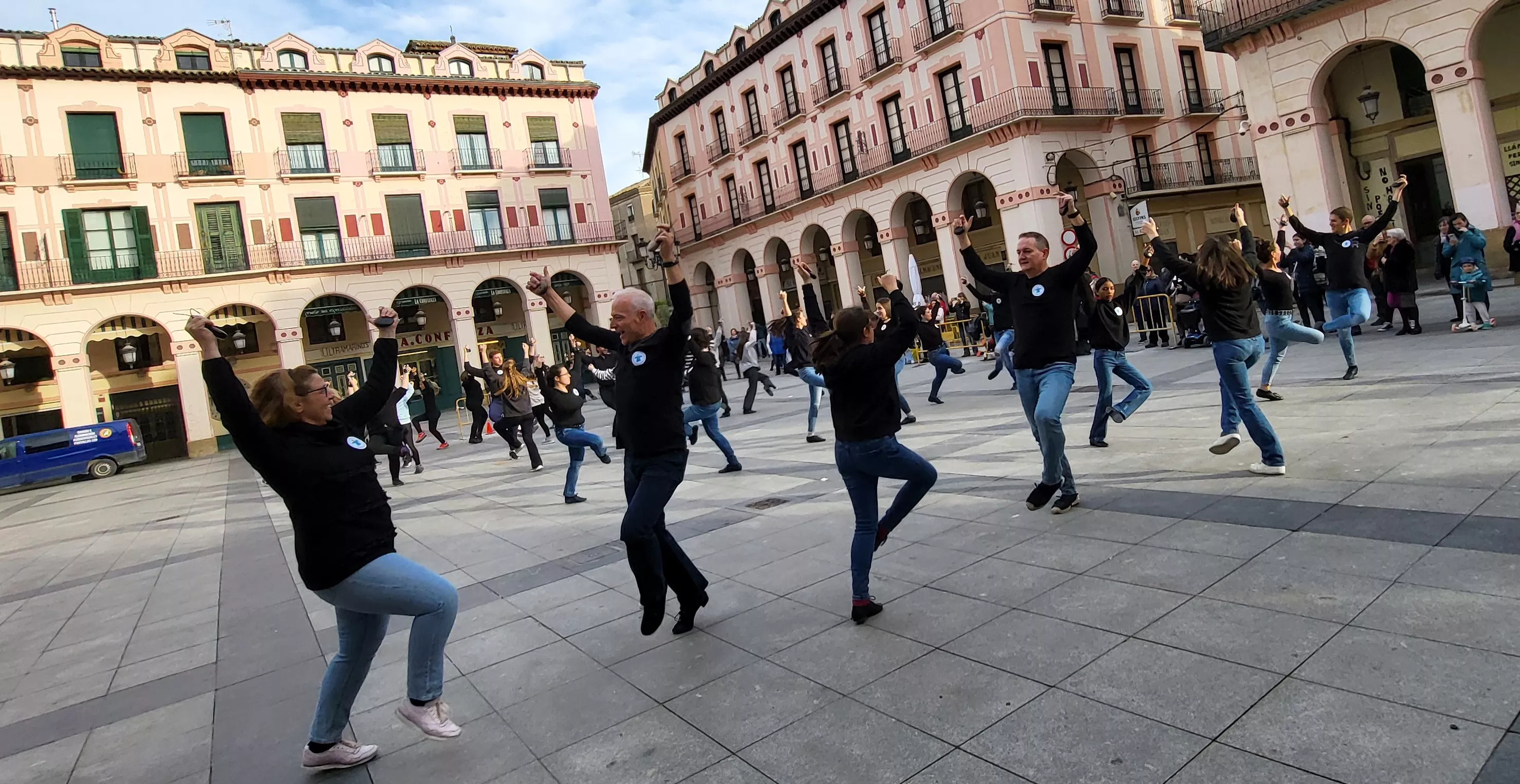 Flashmob jotero de Aspanoa en Huesca. Foto Mercedes Manterola