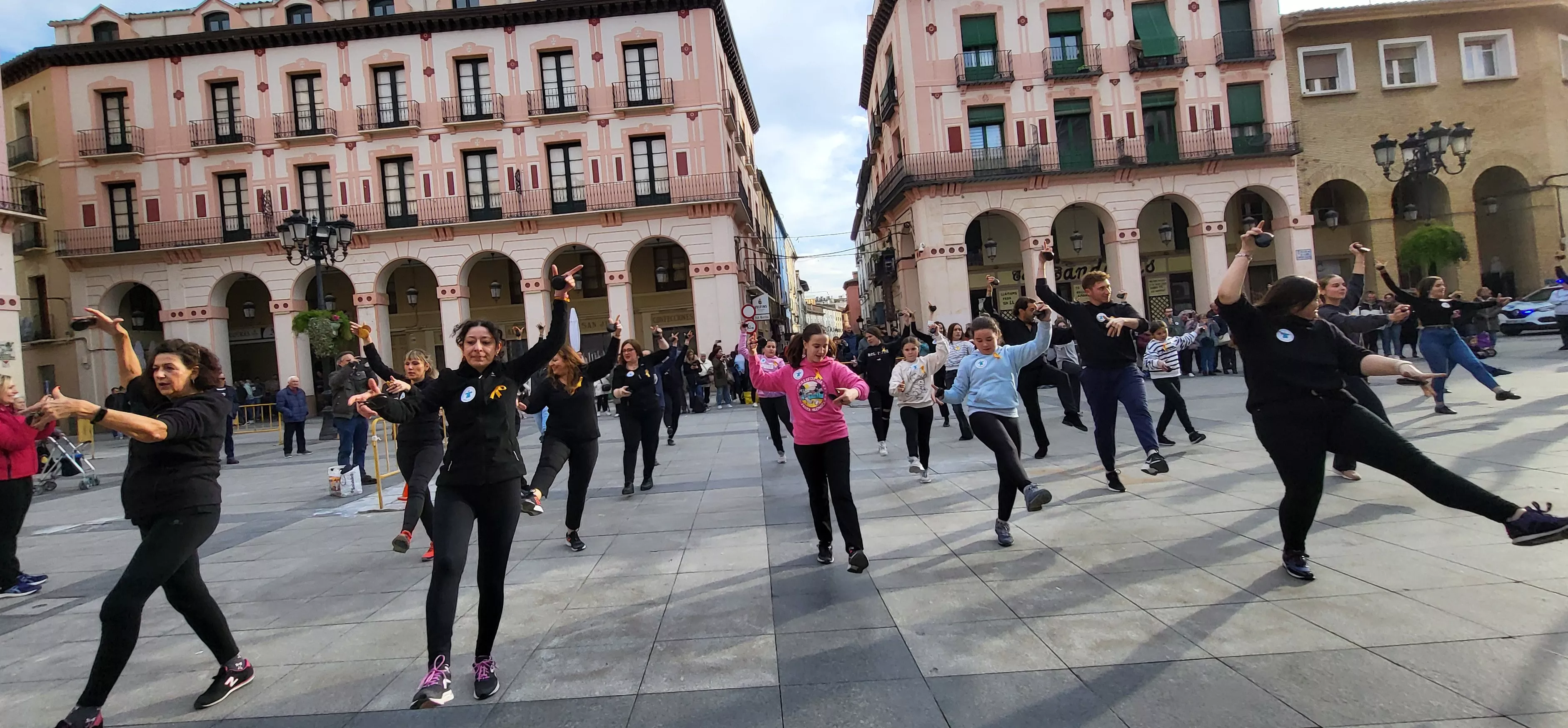 Flashmob jotero de Aspanoa en Huesca. Foto Mercedes Manterola