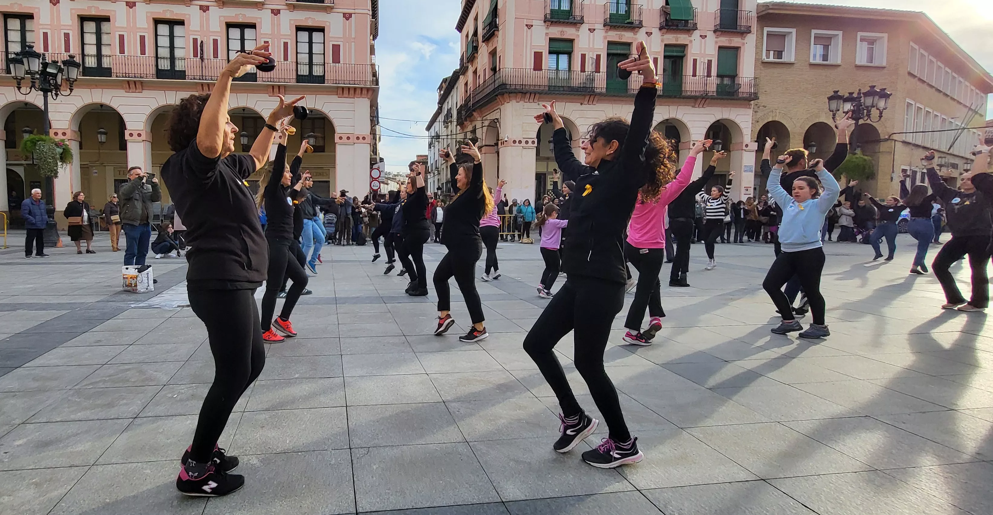 Flashmob jotero de Aspanoa en Huesca. Foto Mercedes Manterola