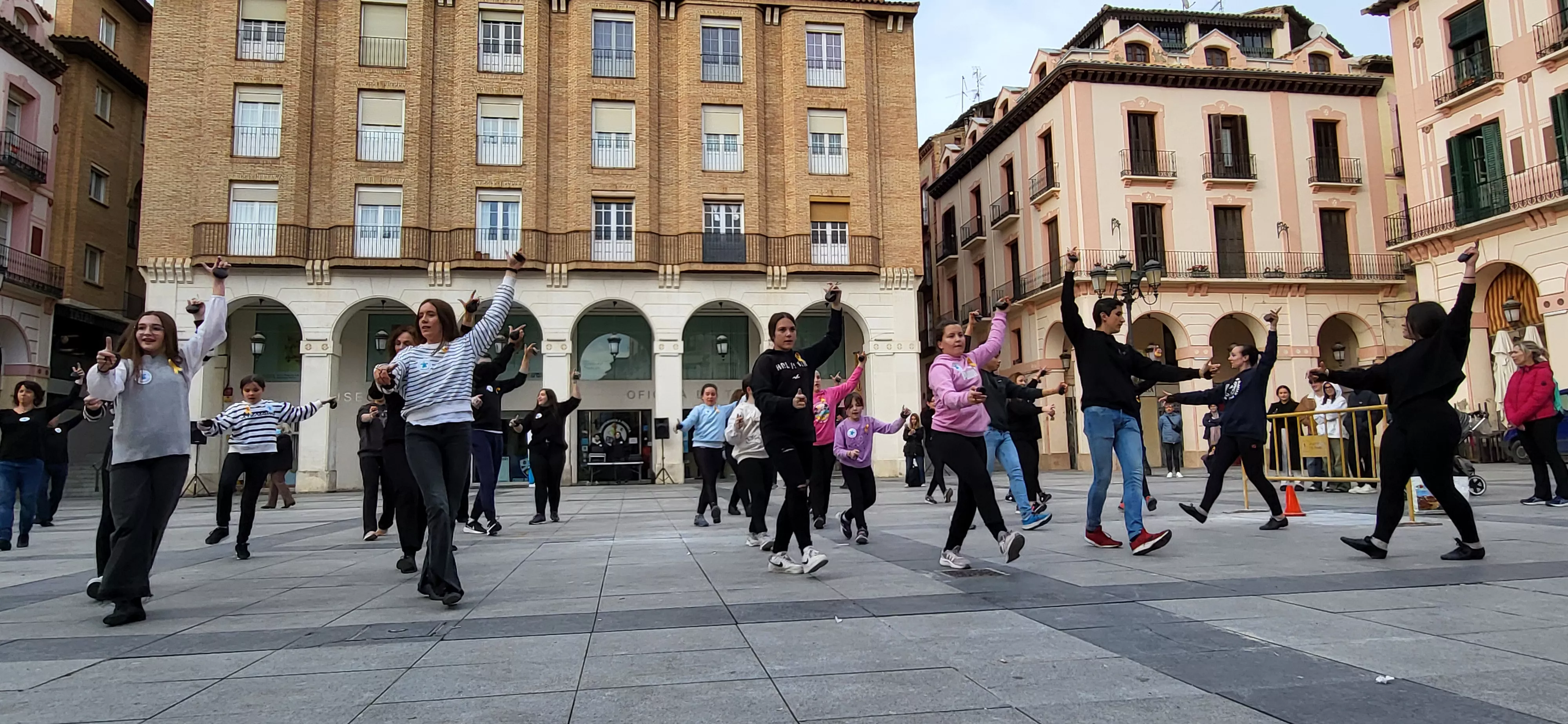Flashmob jotero de Aspanoa en Huesca. Foto Mercedes Manterola