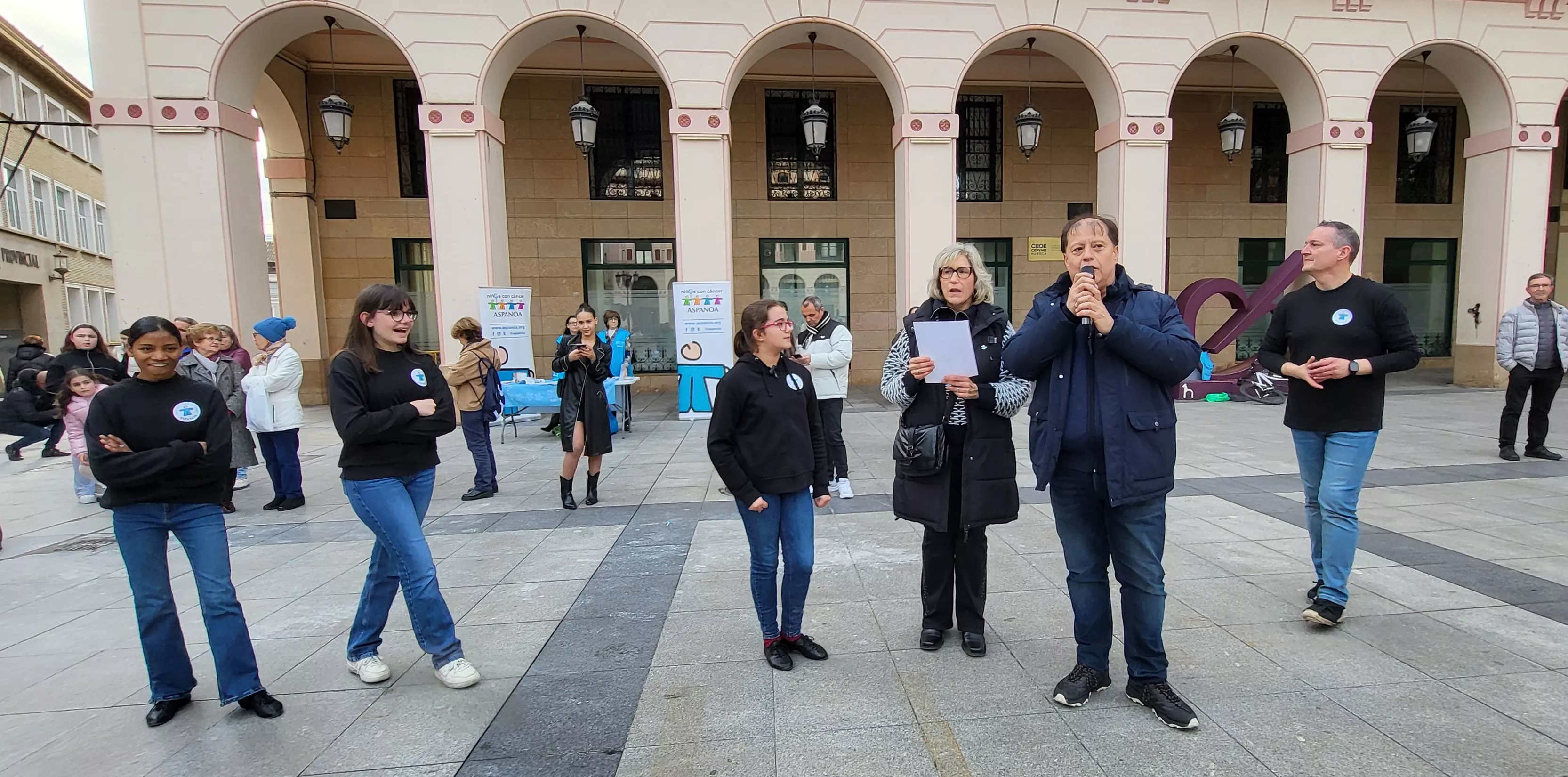 Flashmob jotero de Aspanoa en Huesca. Foto Mercedes Manterola