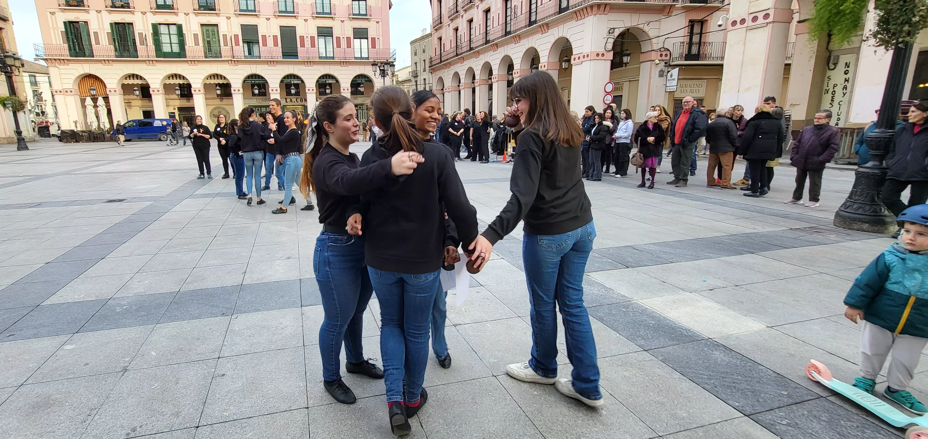 Flashmob jotero de Aspanoa en Huesca. Foto Mercedes Manterola
