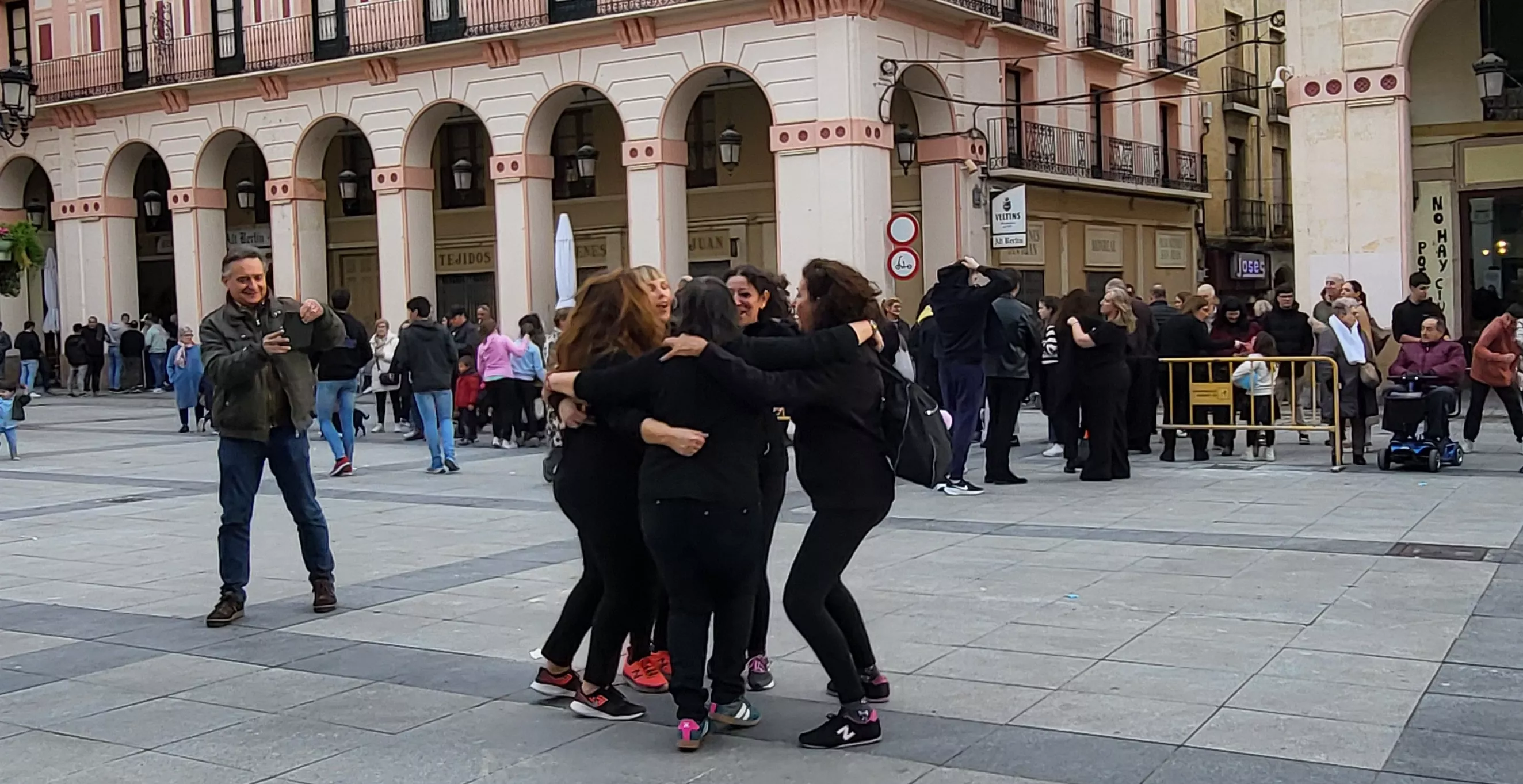 Flashmob jotero de Aspanoa en Huesca. Foto Mercedes Manterola