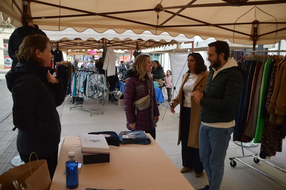 Remate de invierno del comercio de Monzón.