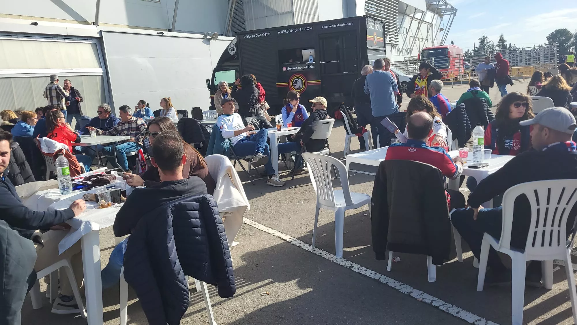 Previa del Huesca-Granada en la terraza de El Alcoraz