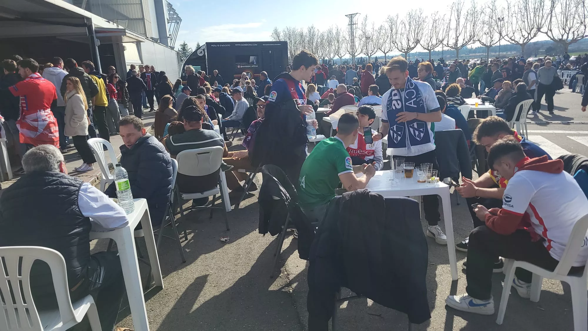 Previa del Huesca-Granada en la terraza de El Alcoraz