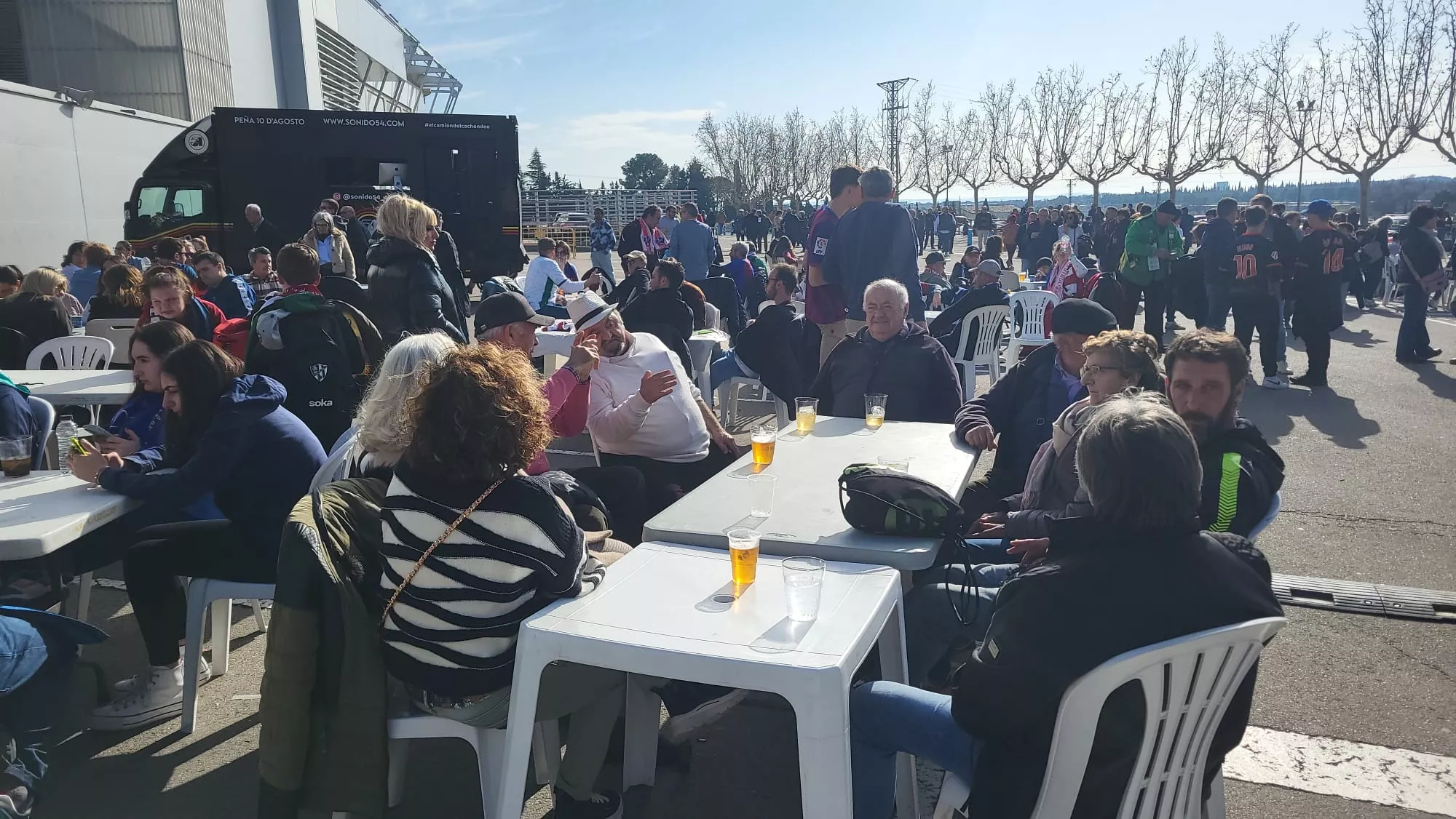 Previa del Huesca-Granada en la terraza de El Alcoraz