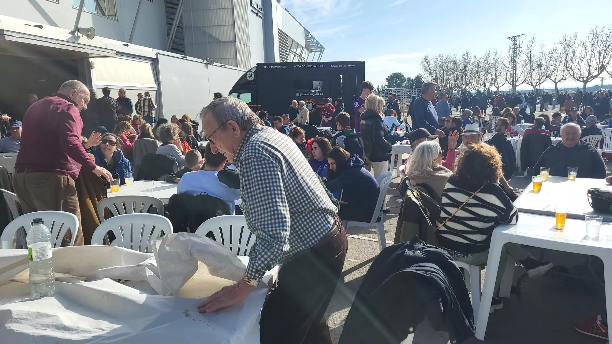 Previa del Huesca-Granada en la terraza de El Alcoraz