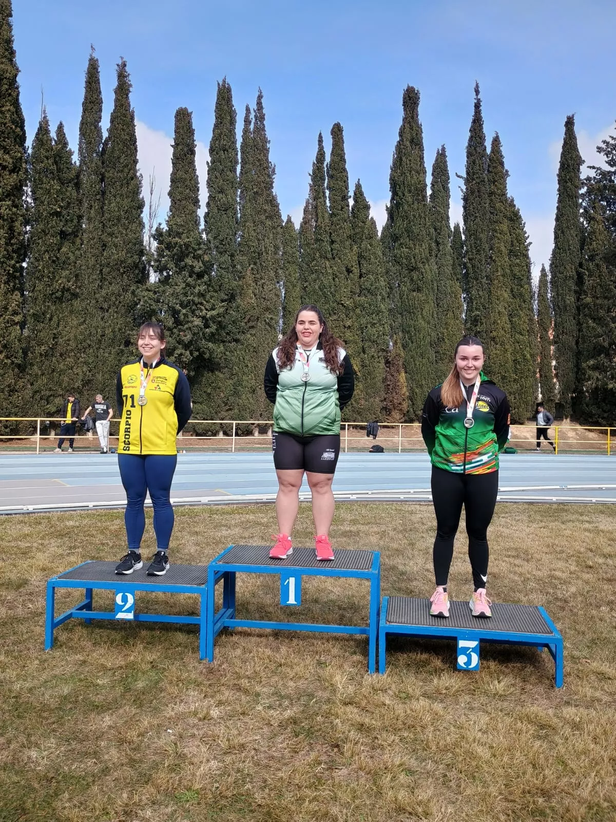 Martillo femenino con Noa López