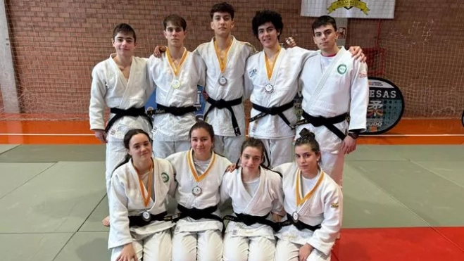 Judocas de la Escuela Ibón Judocas de la Escuela Ibón