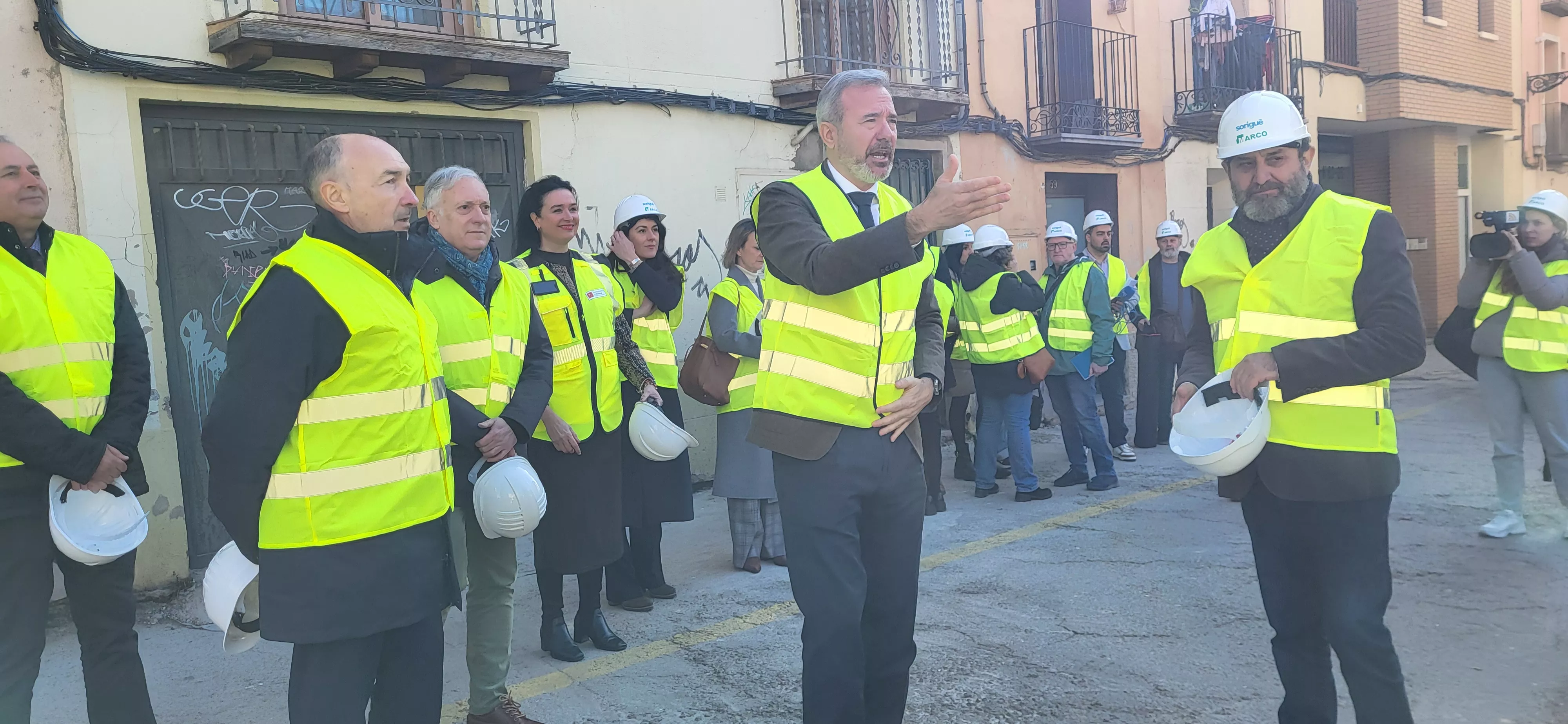 Visita a las viviendas finalizadas en el antiguo cuartel de La Merced. Foto Mercedes Manterola