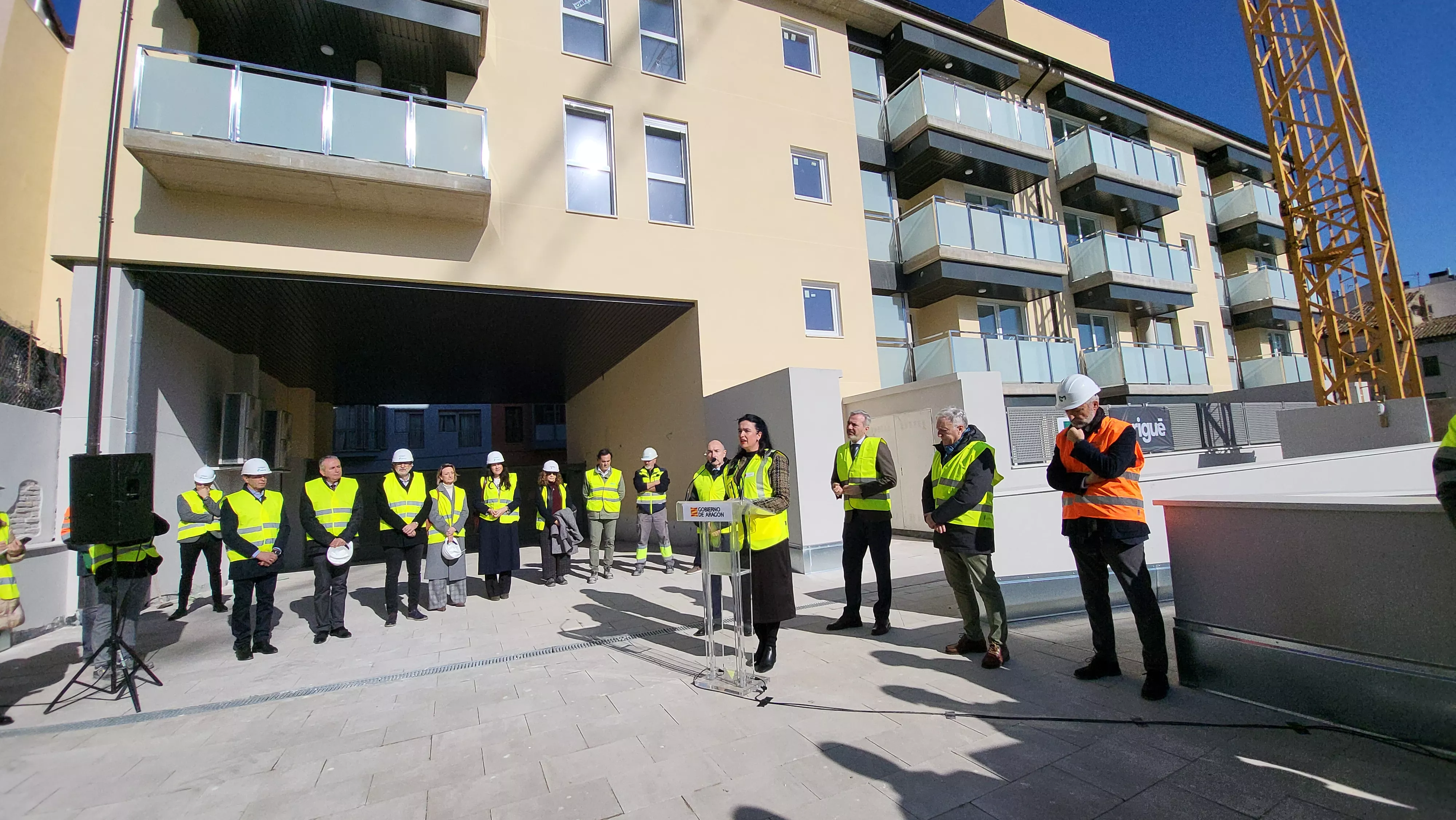 Visita a las viviendas finalizadas en el antiguo cuartel de La Merced. Foto Mercedes Manterola