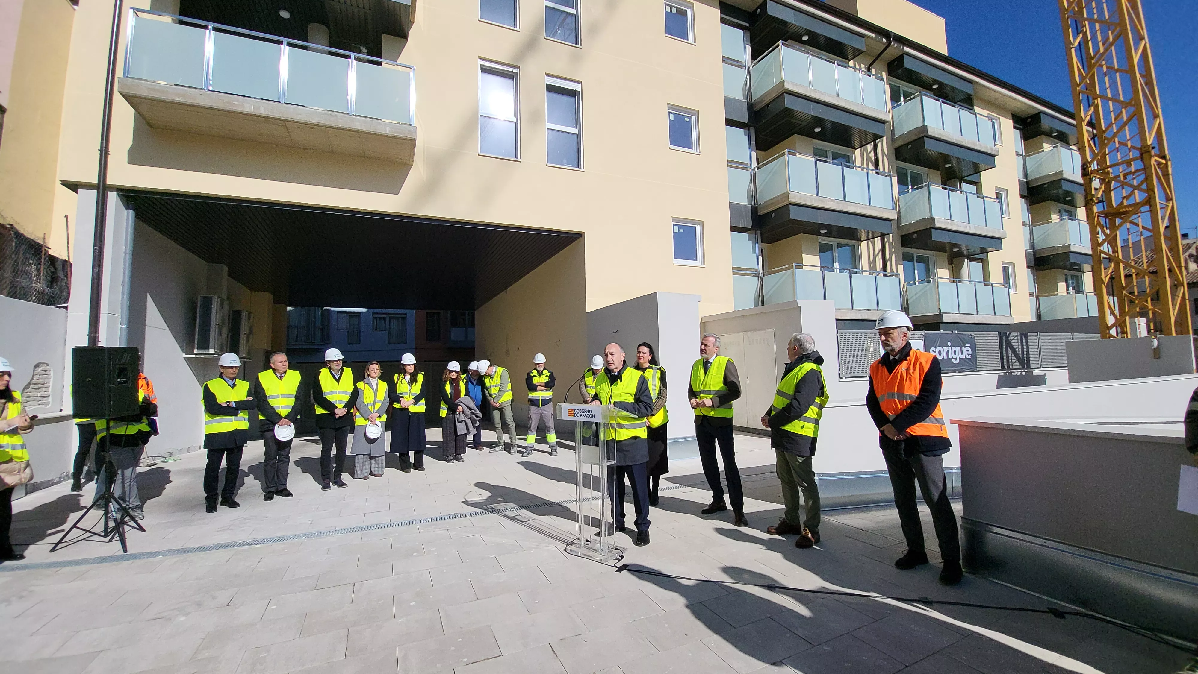 Visita a las viviendas finalizadas en el antiguo cuartel de La Merced. Foto Mercedes Manterola
