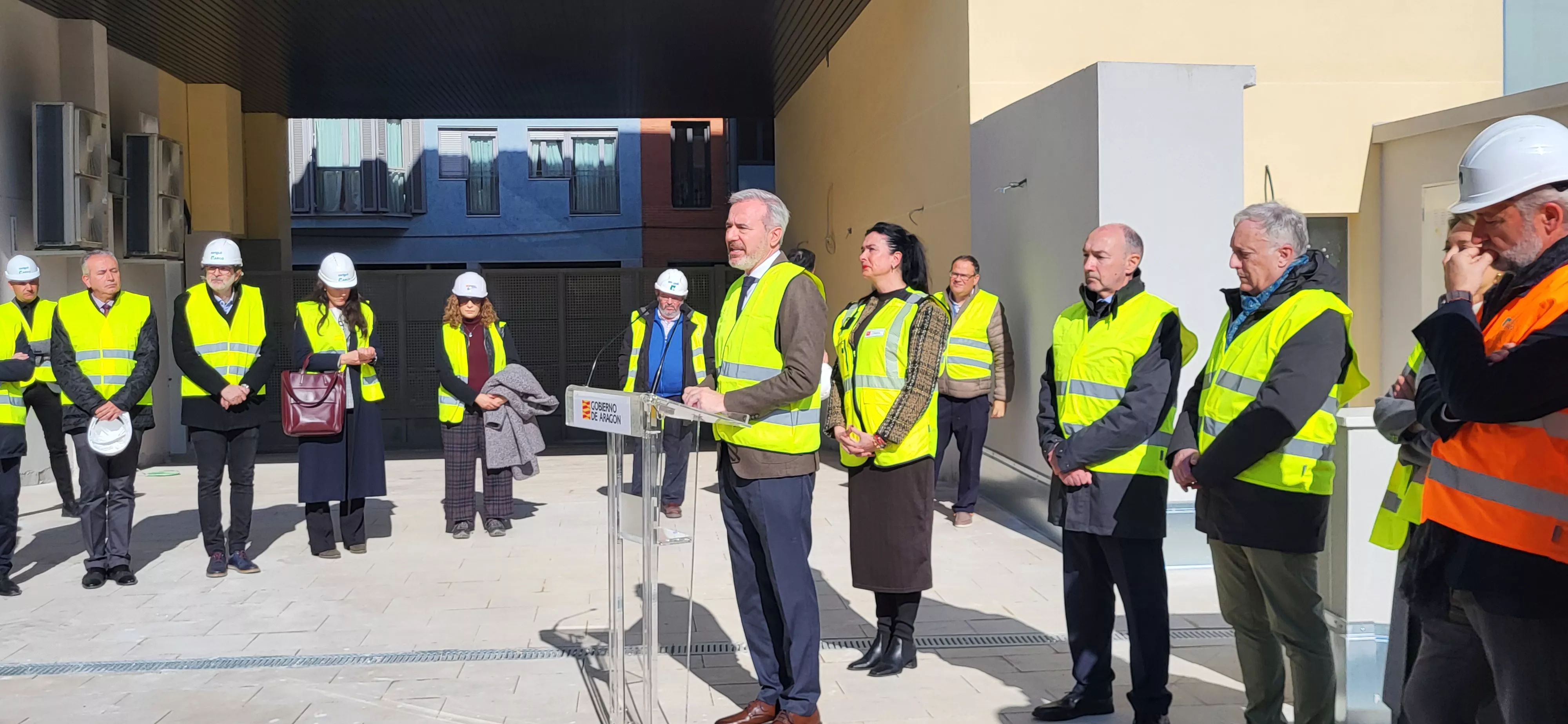 Visita a las viviendas finalizadas en el antiguo cuartel de La Merced. Foto Mercedes Manterola