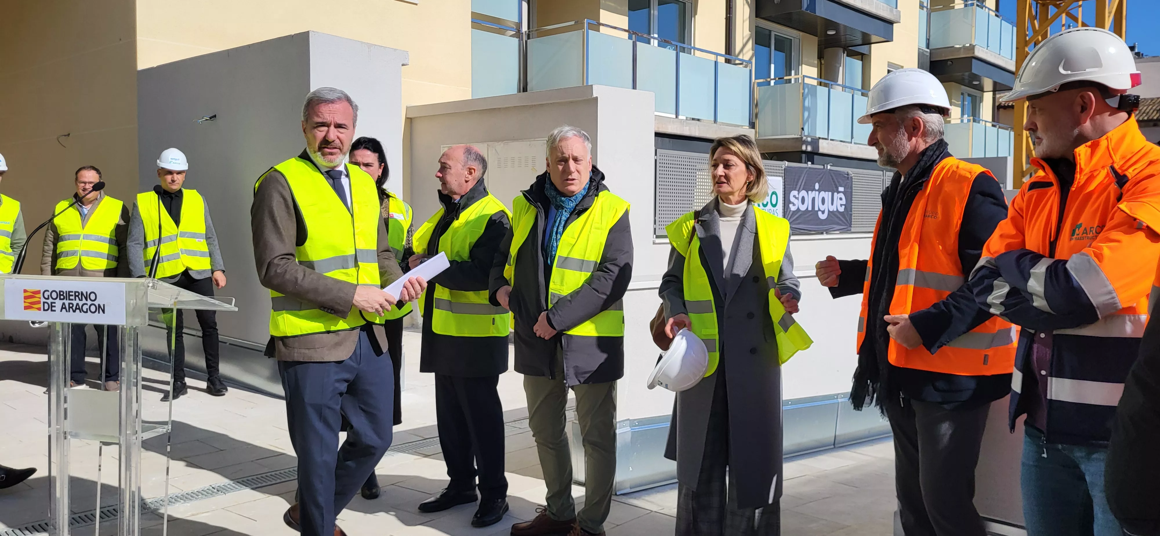 Visita a las viviendas finalizadas en el antiguo cuartel de La Merced. Foto Mercedes Manterola