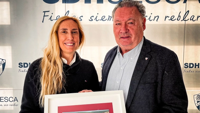 GkAWg1rWcAAyxtN GkAWg1rWcAAyxtN