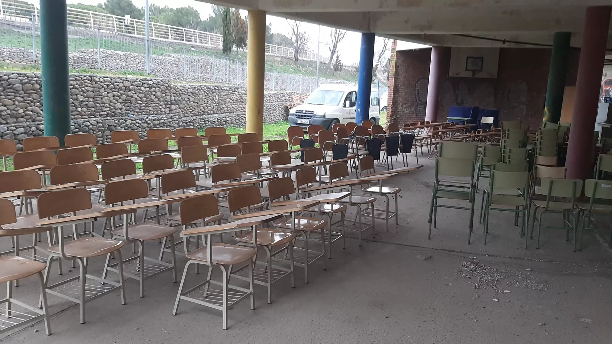 Fraga enviará a campamentos saharauis mobiliario escolar del antiguo San José de Calasanz.