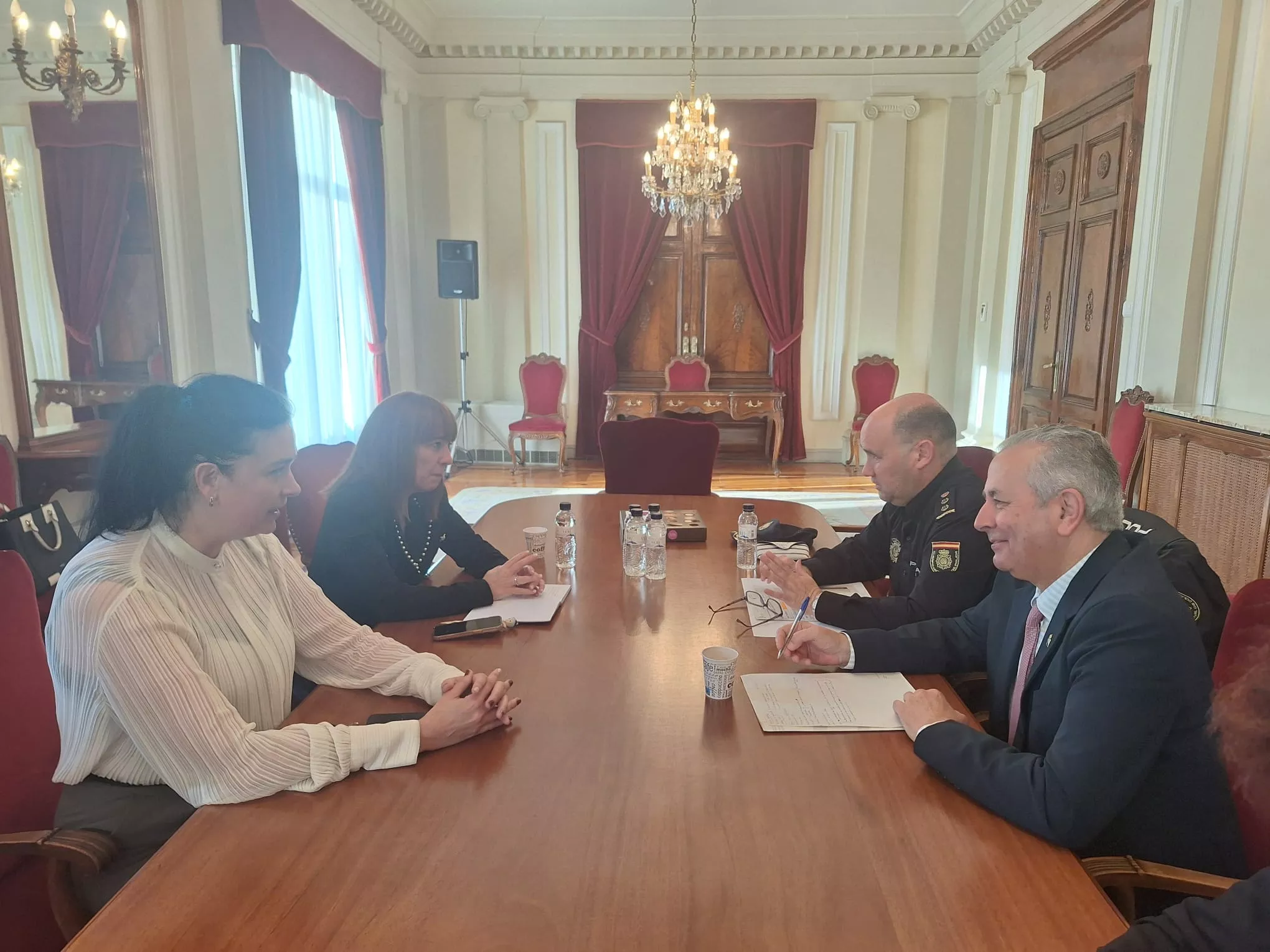 Lorena Orduna, Gemma Allué, Luis Fernando Ascaso y Carlos Campo en la Subdelegación del Gobierno en Huesca