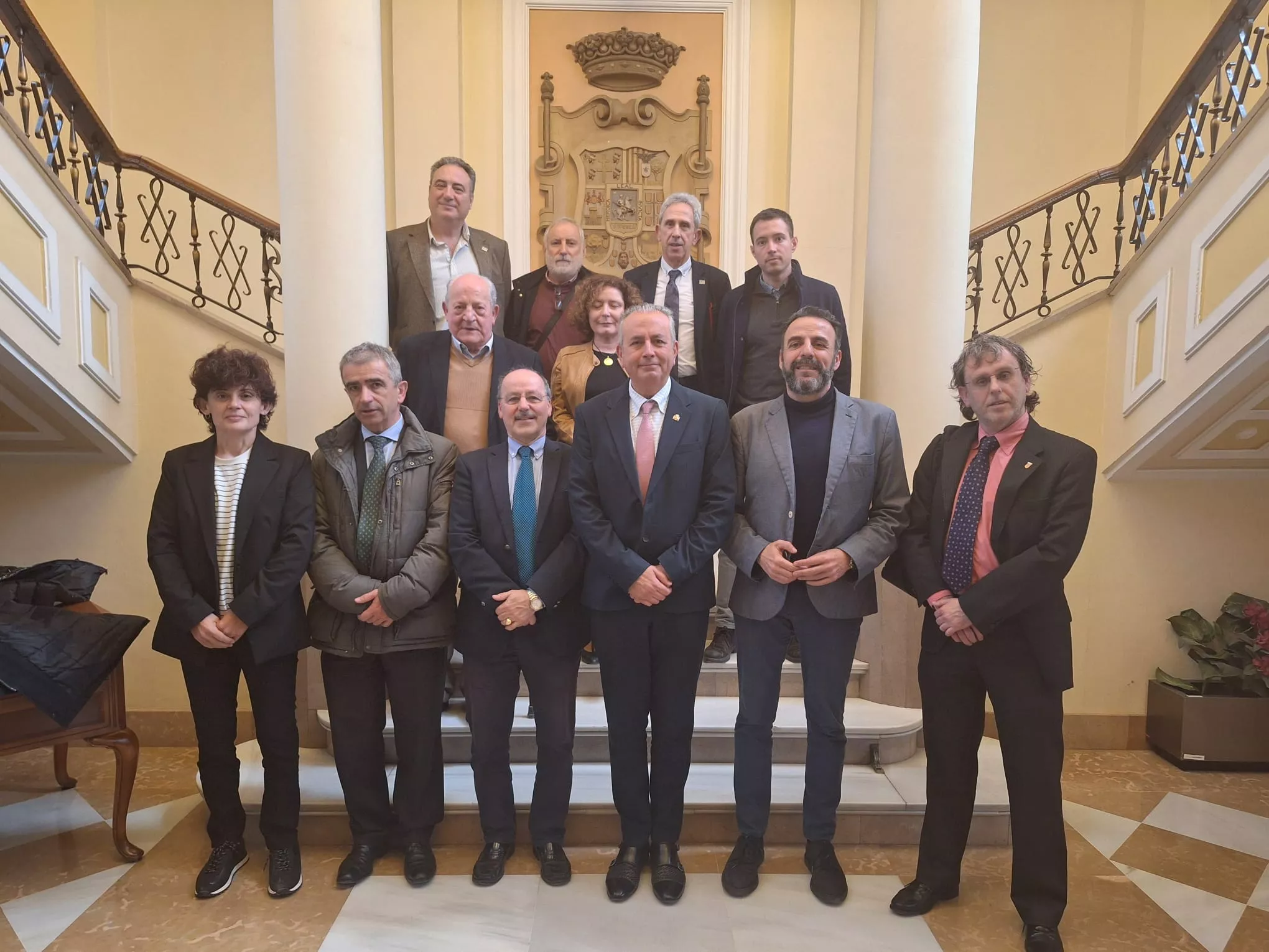 Representantes empresariales, de Monegros No Pierdas Tu Tren, de la Subdelegación del Gobierno y de Renfe