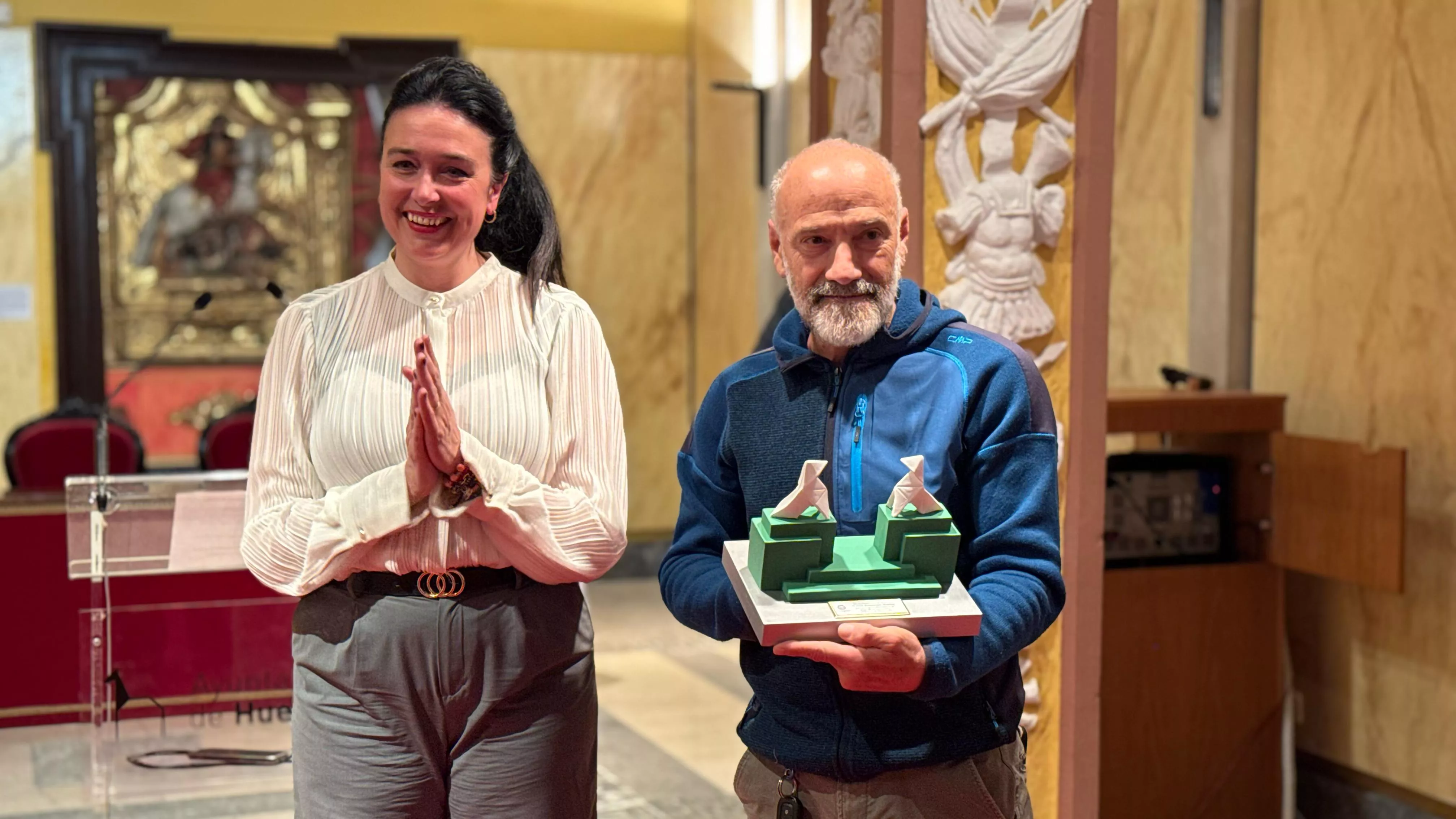 Recepción del Ayuntamiento al Bádminton Huesca La Magia