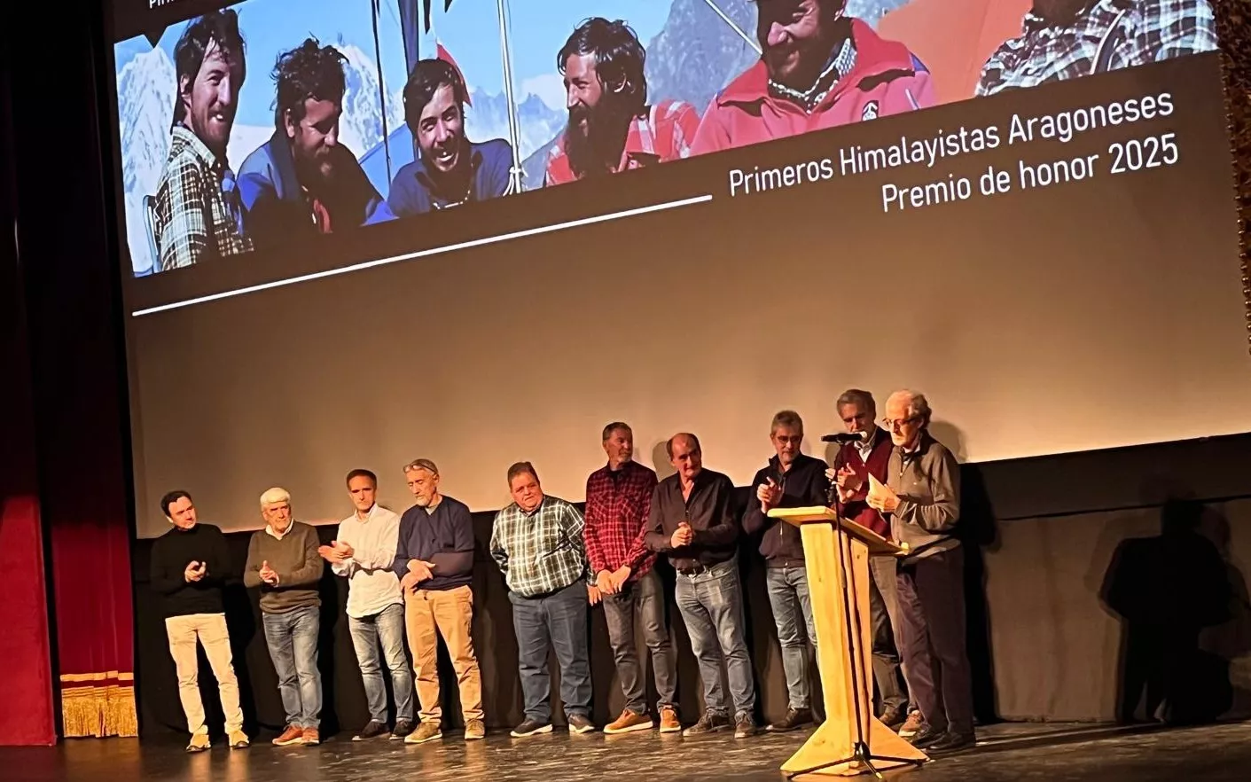 Premio de honor 2025 del Pirineos Mountain Festival a los primeros himalayistas aragoneses. Foto Mercedes Manterola