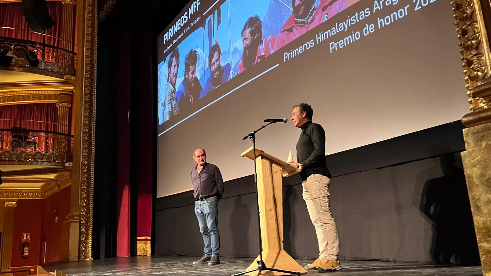 Premio de honor 2025 del Pirineos Mountain Festival a los primeros himalayistas aragoneses. Foto Mercedes Manterola