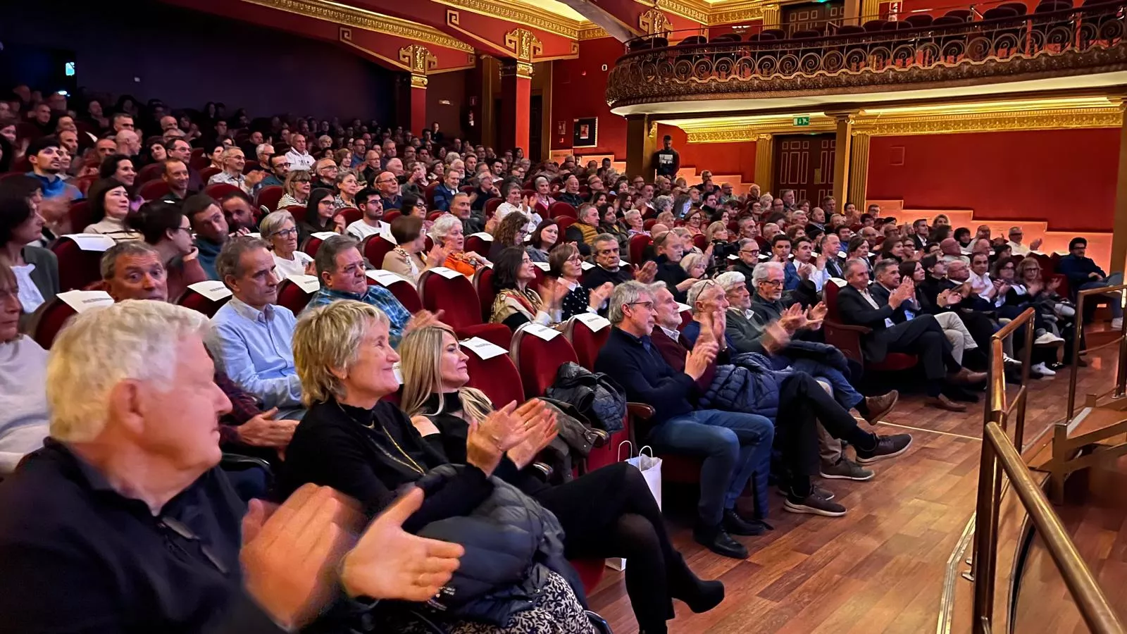 Premio de honor 2025 del Pirineos Mountain Festival a los primeros himalayistas aragoneses. Foto Mercedes Manterola