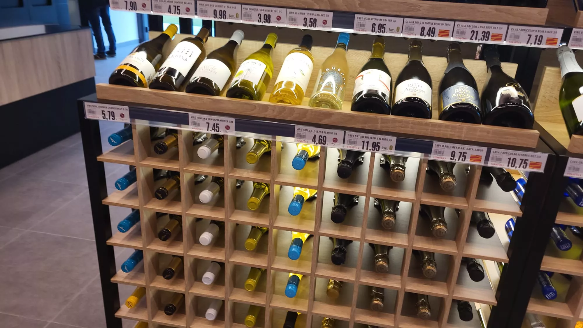 Imágenes de la inauguración de Casa Fondevila en Graus. Foto: Adri Mora