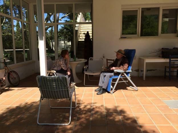 José Beulas, charrando con Magda