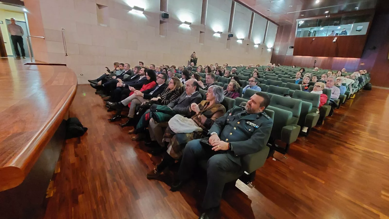 Conferencia Descubriendo a Cajal en la DPH