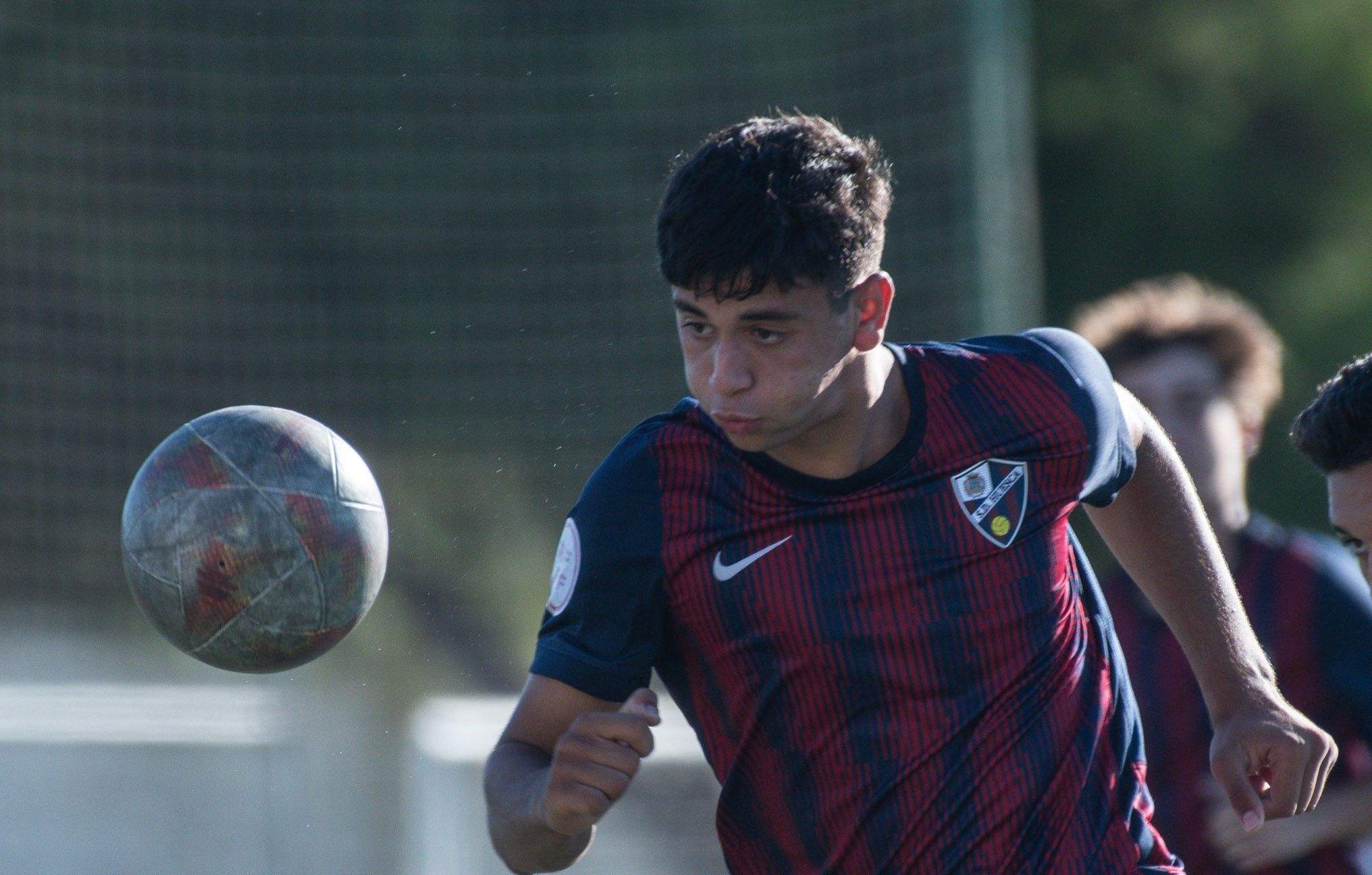 Ayman, jugador del División de Honor Juvenil del Huesca