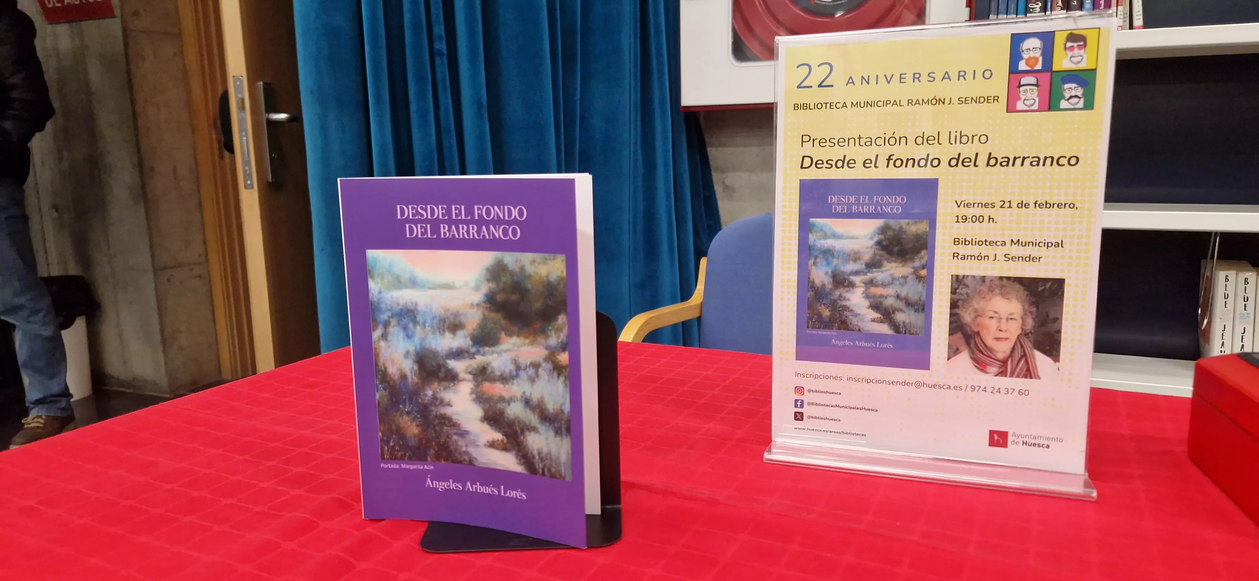 Presentación del libro de Ángeles Arbués Lorés "Desde el fondo del barranco". Foto Myriam Martínez