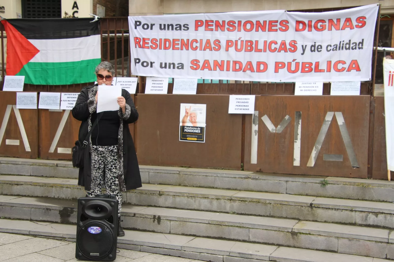 COESPE Aragón presentando en Monzón su decálogo reivindicativo del 2025. Foto Carlos Neofato