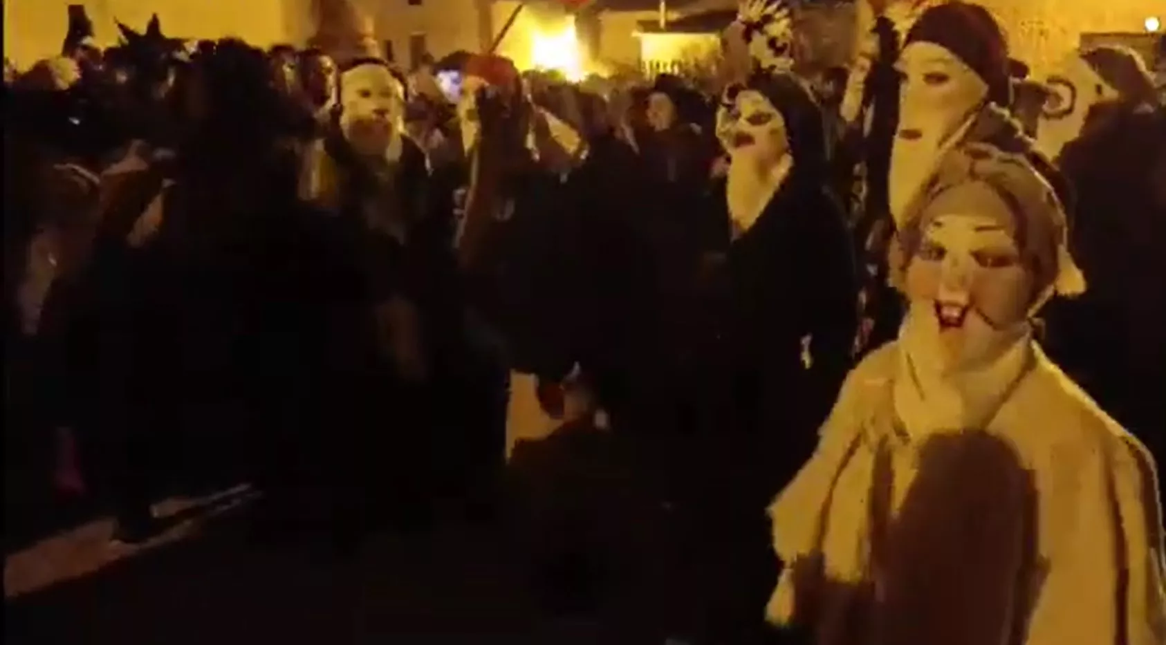 Fiesta d'As Mascaretas de Agüero