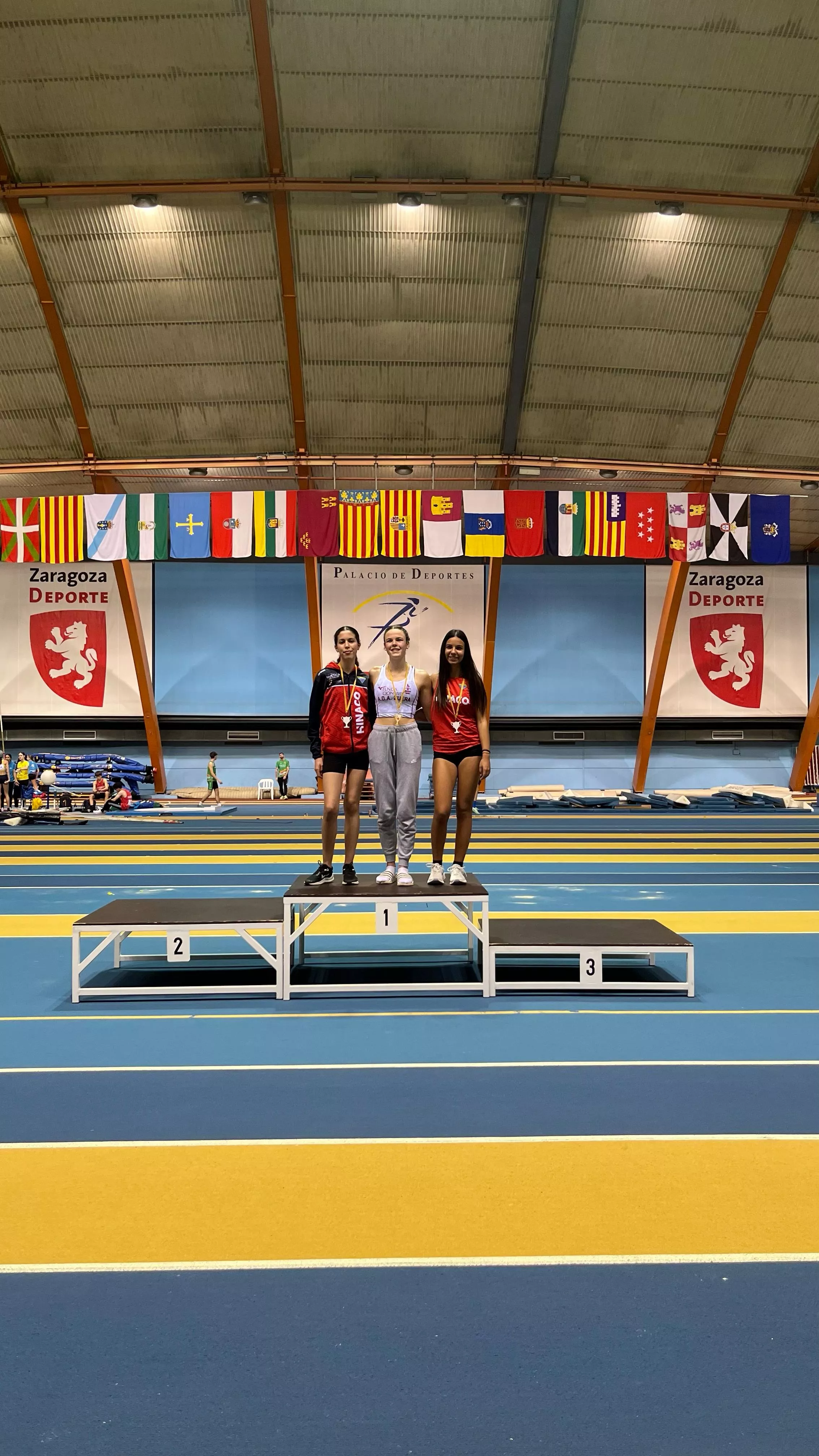 Insaf Chairi y Rebeca Faro, plata y bronce en 3.000