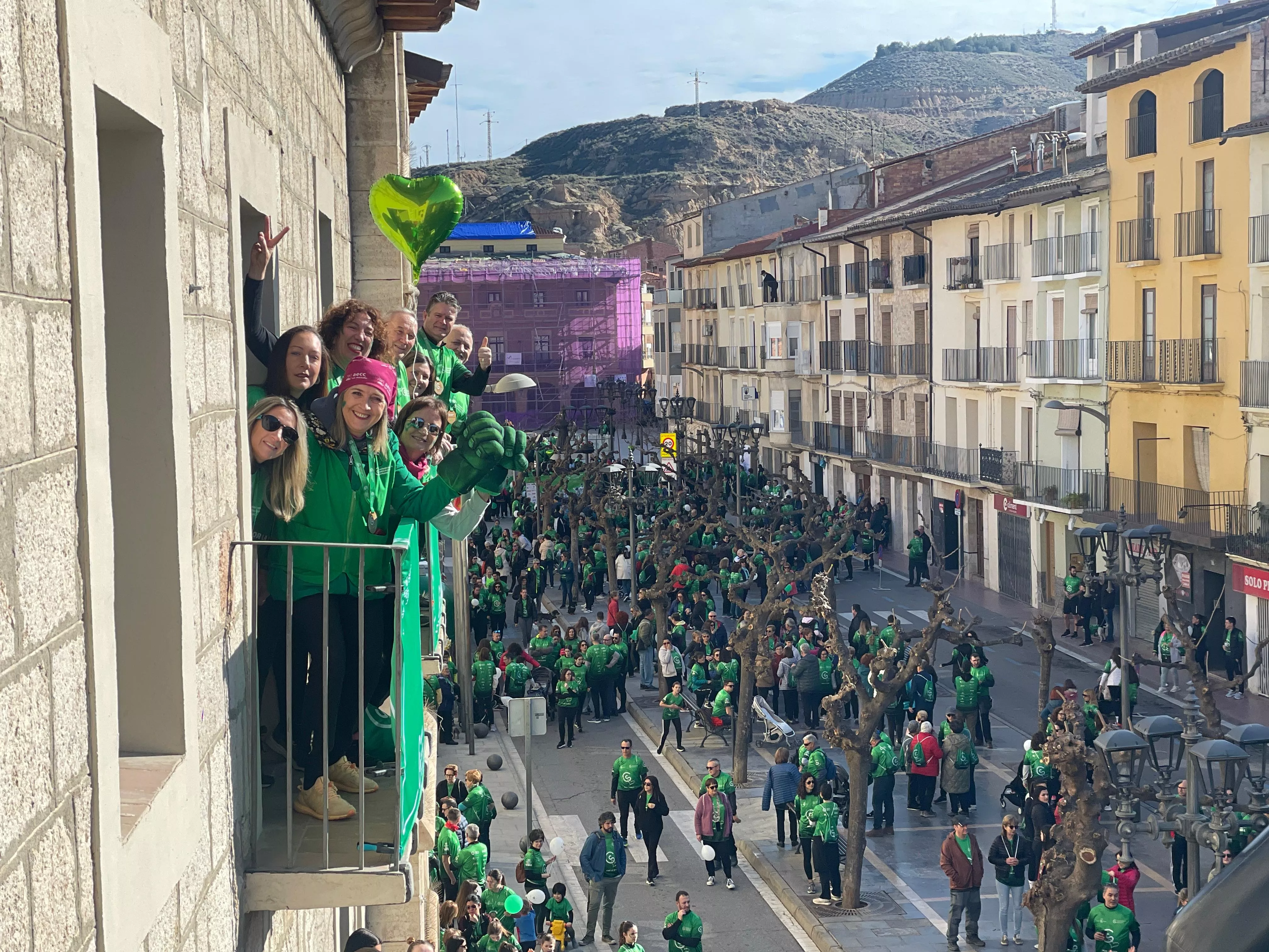 Autoridades y responsables de la AECC.
