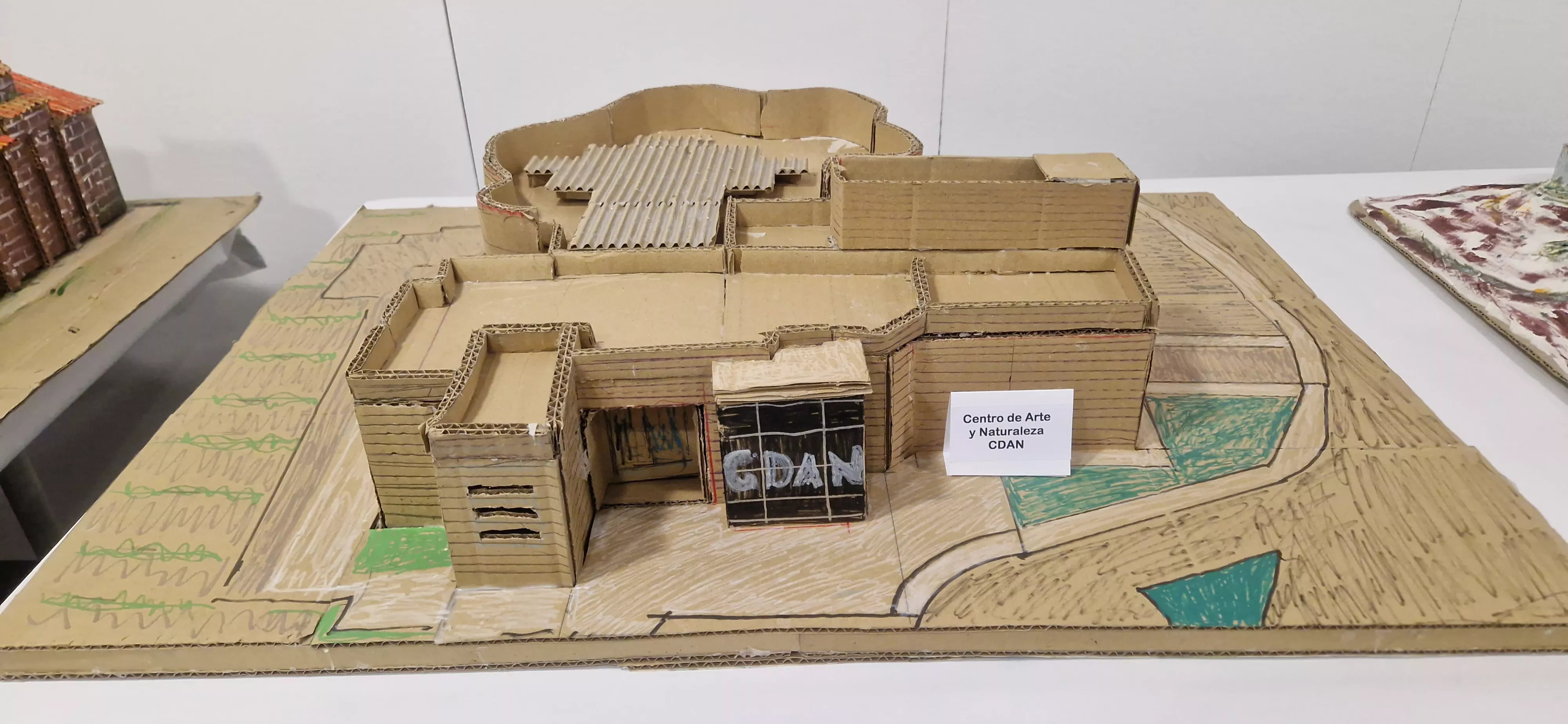 Exposición de maquetas de Alfredo Bautista Moreno en la Biblioteca Ramón J. Sender. Foto Myriam Martínez