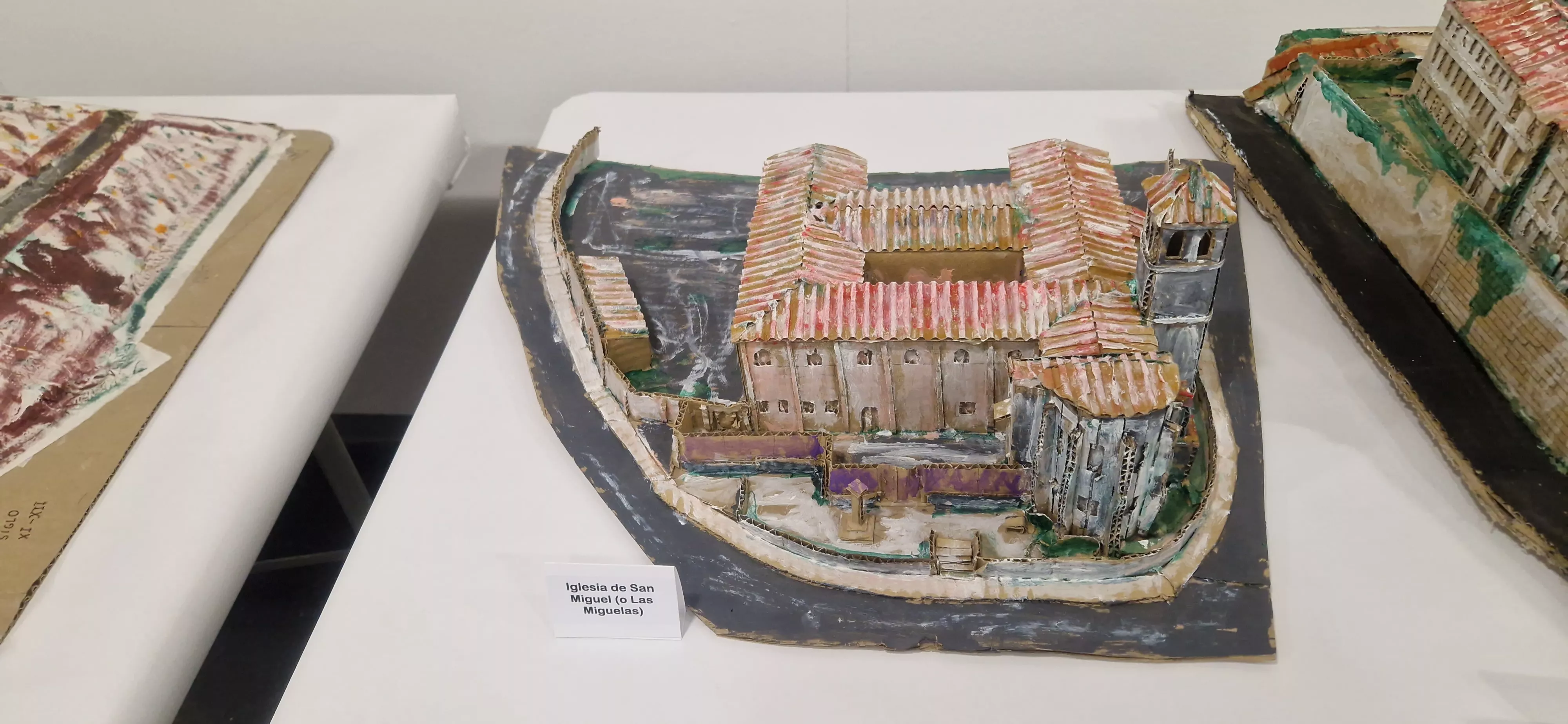 Exposición de maquetas de Alfredo Bautista Moreno en la Biblioteca Ramón J. Sender. Foto Myriam Martínez