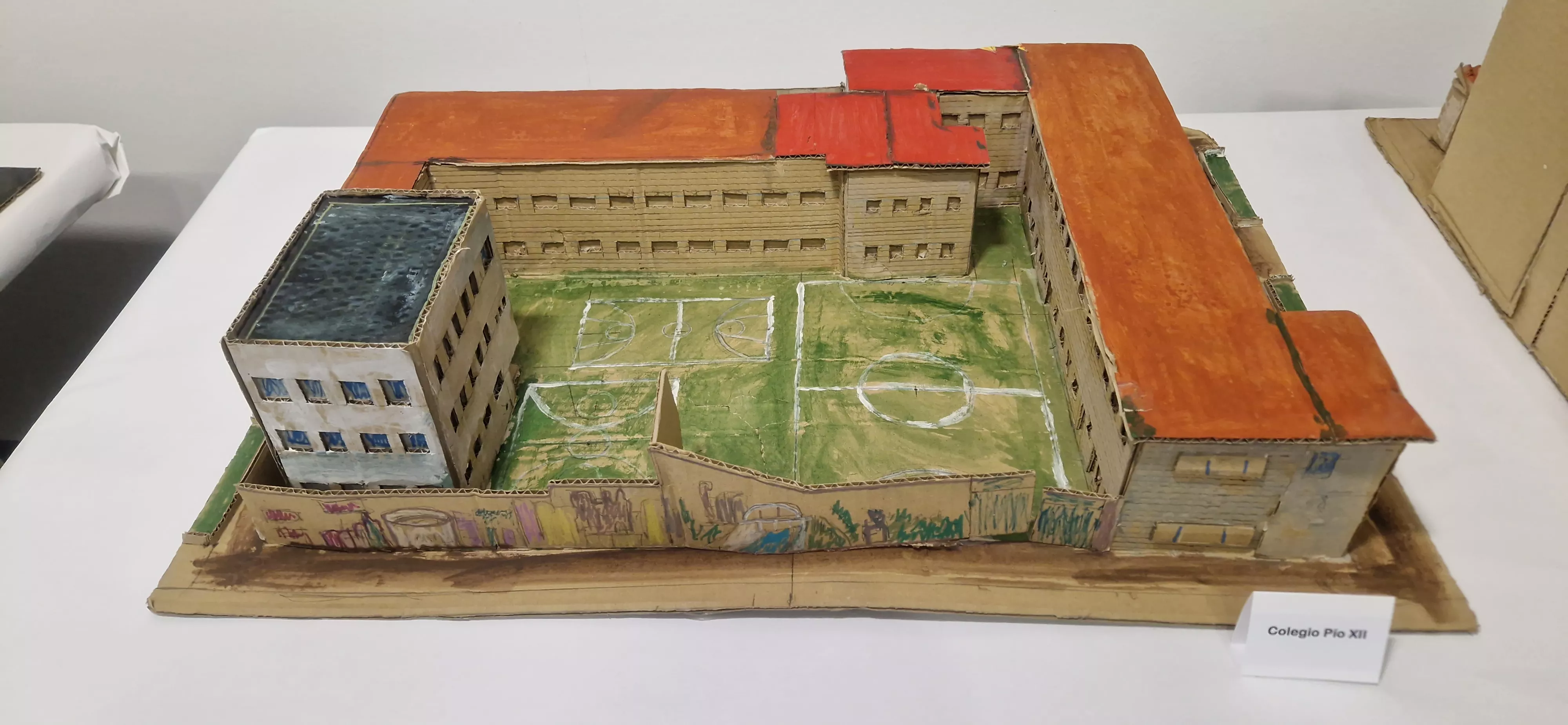 Exposición de maquetas de Alfredo Bautista Moreno en la Biblioteca Ramón J. Sender. Foto Myriam Martínez