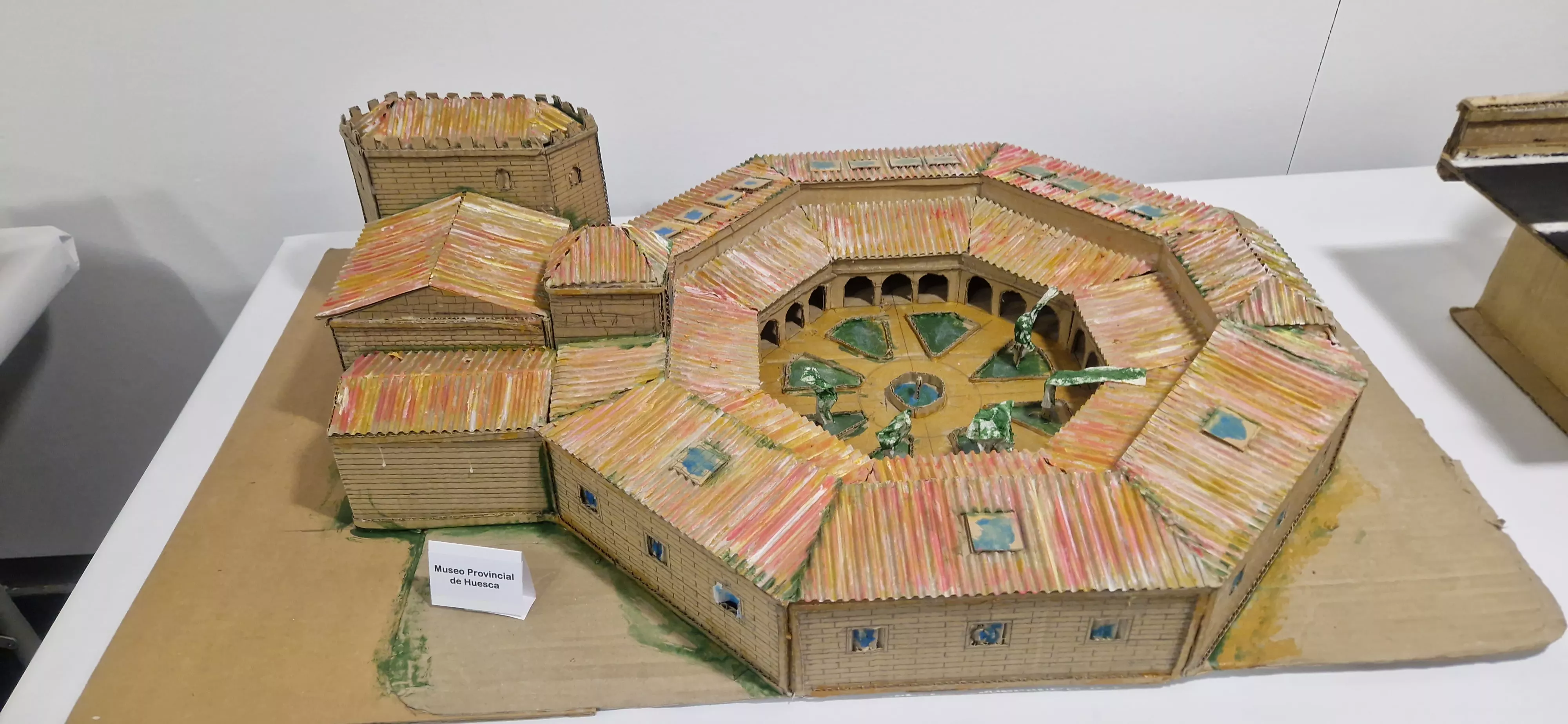 Exposición de maquetas de Alfredo Bautista Moreno en la Biblioteca Ramón J. Sender. Foto Myriam Martínez