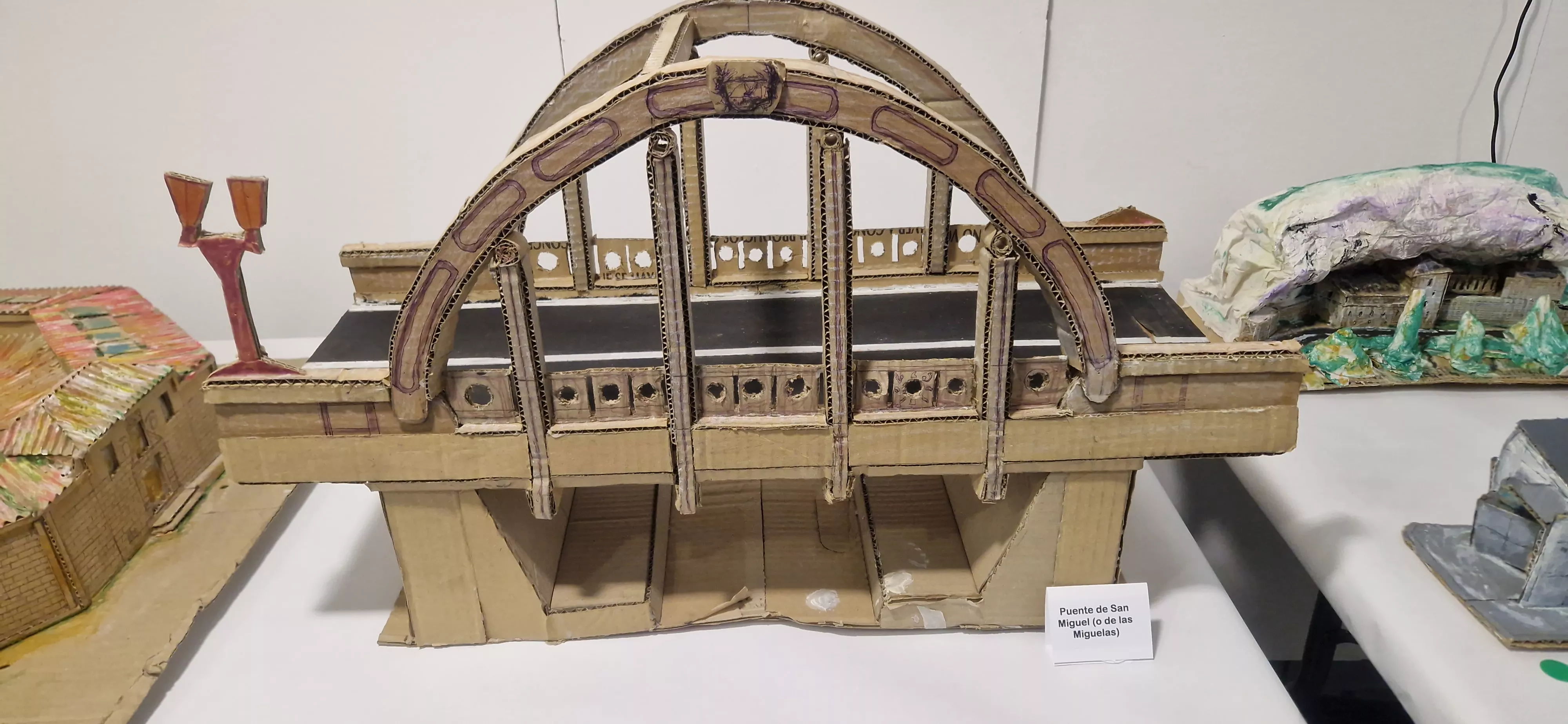 Exposición de maquetas de Alfredo Bautista Moreno en la Biblioteca Ramón J. Sender. Foto Myriam Martínez