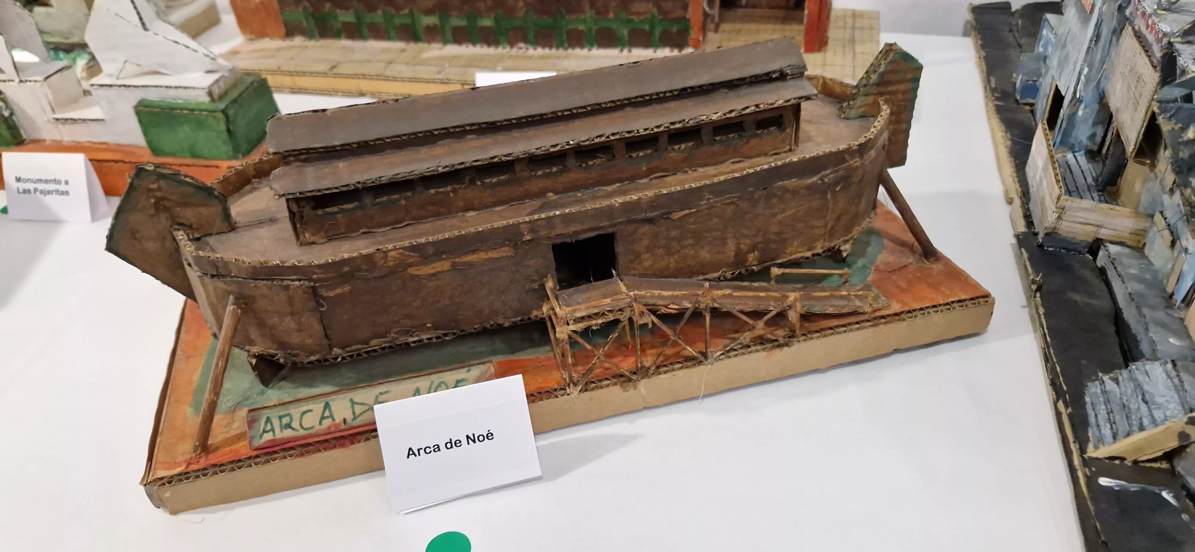 Exposición de maquetas de Alfredo Bautista Moreno en la Biblioteca Ramón J. Sender. Foto Myriam Martínez