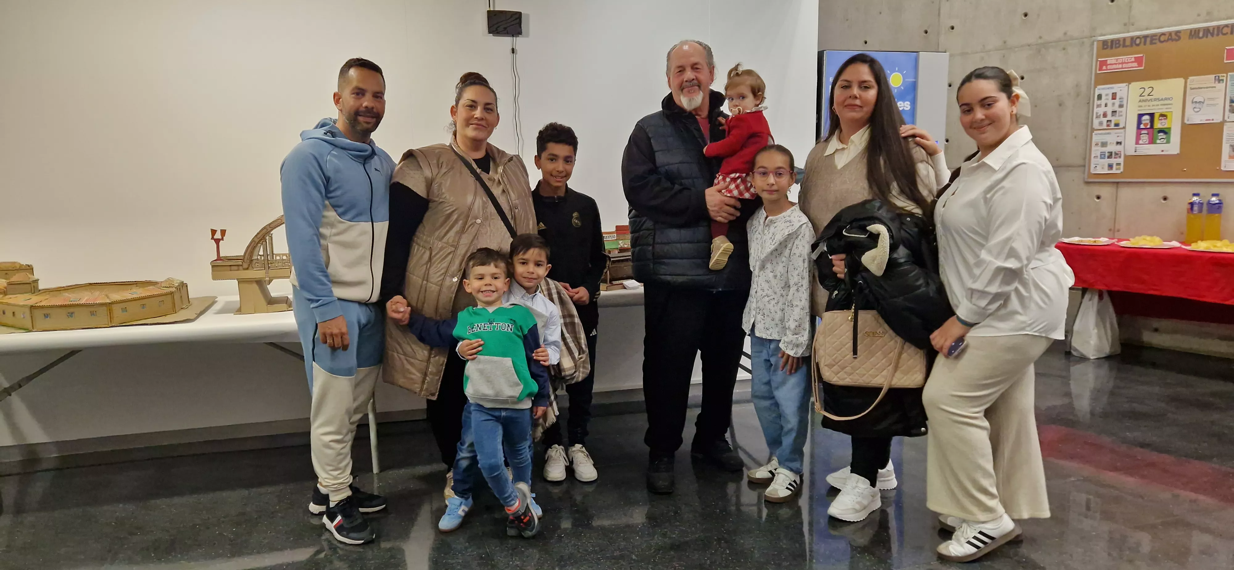 Inauguración de la exposición de maquetas de Alfredo Bautista Moreno en la Biblioteca Ramón J. Sender. Foto Myriam Martínez