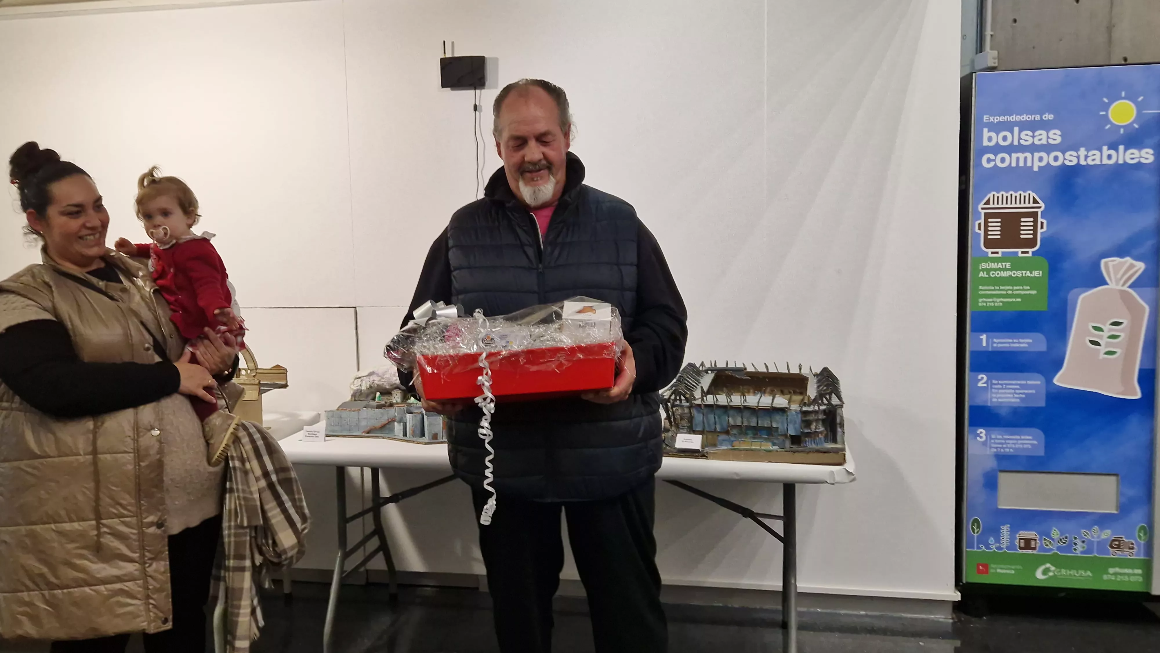 Inauguración de la exposición de maquetas de Alfredo Bautista Moreno en la Biblioteca Ramón J. Sender. Foto Myriam Martínez