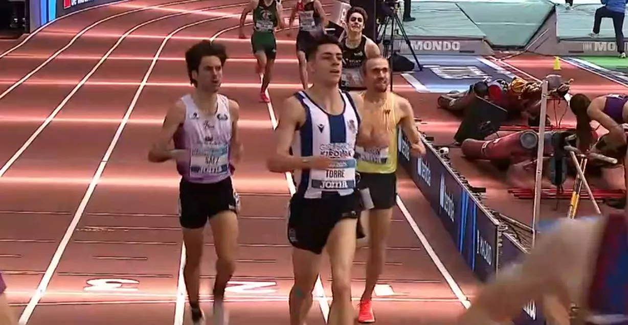 Jorge Torre, al entrar en meta. Jorge Torre, al entrar en meta.