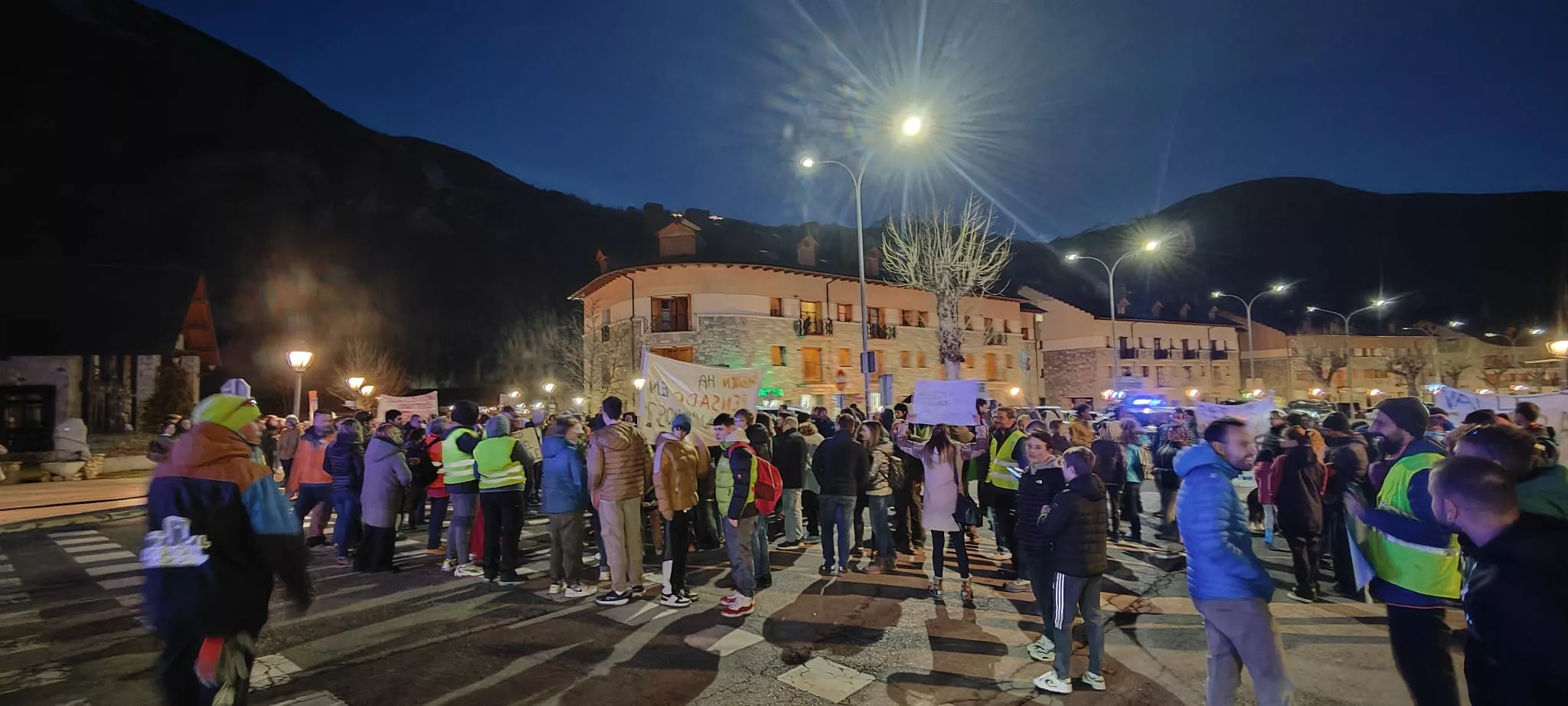 Nueva movilización para defender la unidad educativa del IES Castejón de Sos.