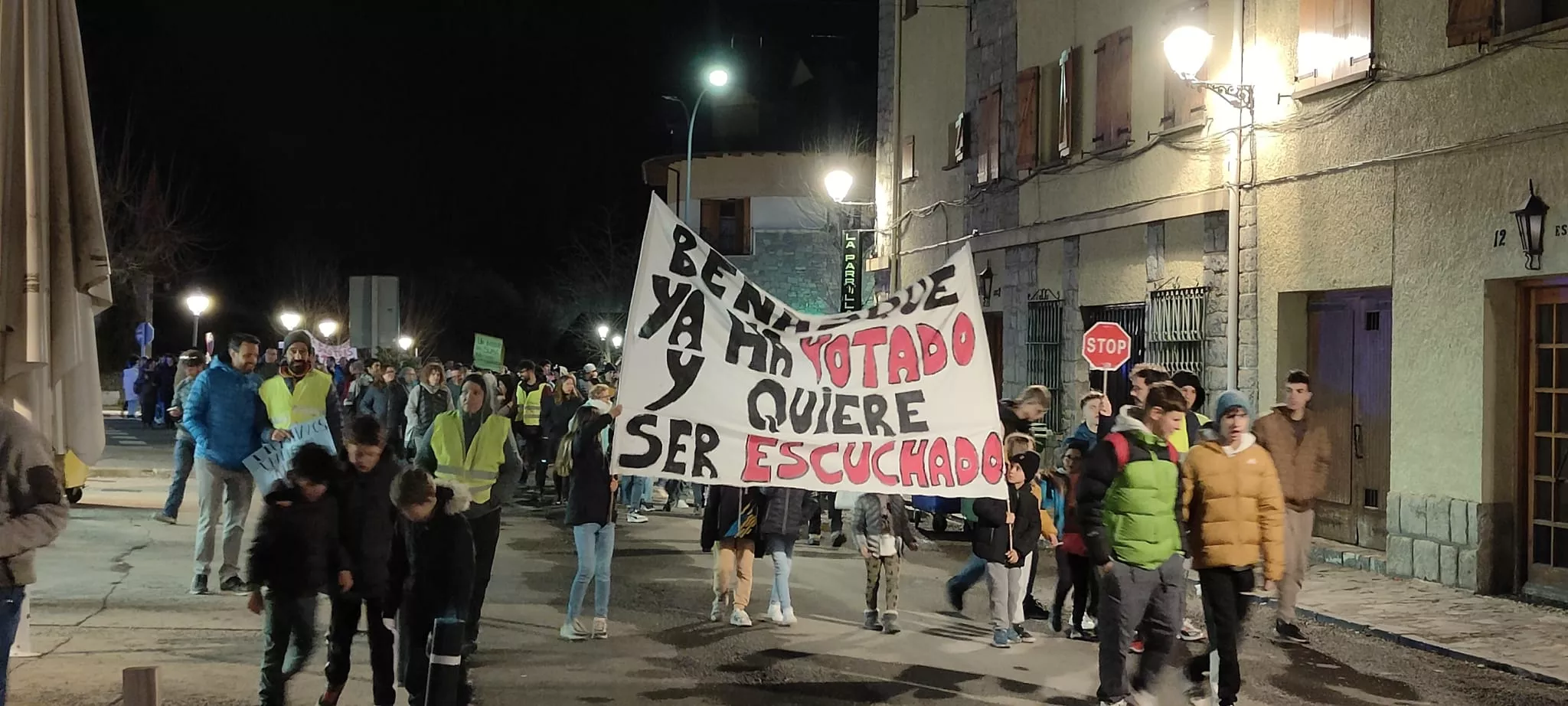 Nueva movilización para defender la unidad educativa del IES Castejón de Sos.