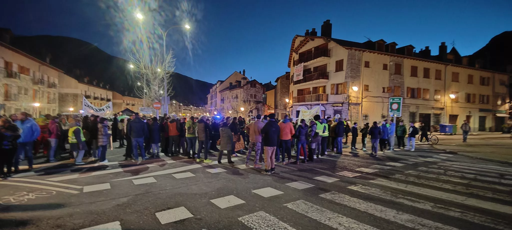 Nueva movilización para defender la unidad educativa del IES Castejón de Sos.