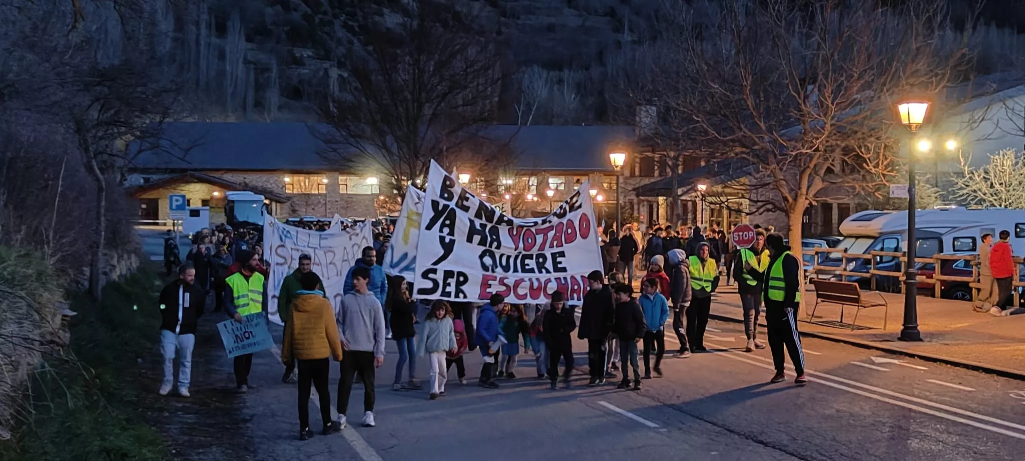 Nueva movilización para defender la unidad educativa del IES Castejón de Sos.